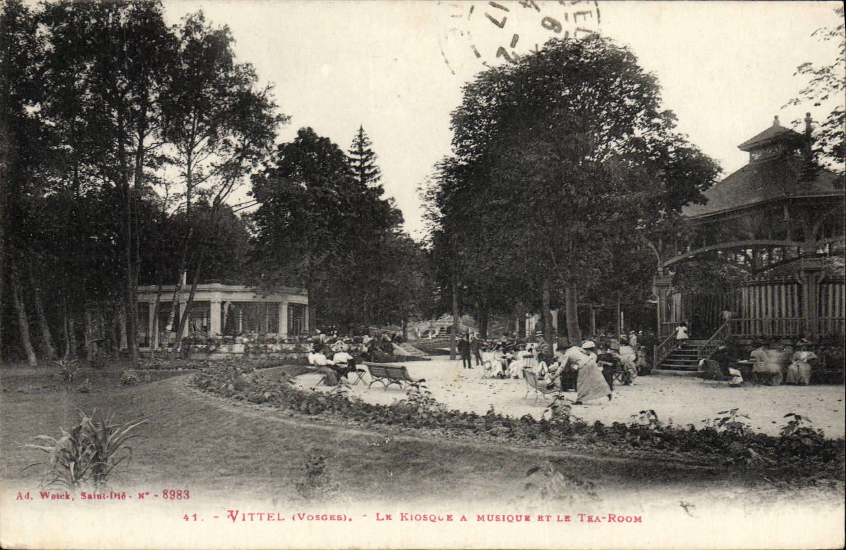 CPA Vittel La Roseraie Le kiosque a musique et le Tea Room