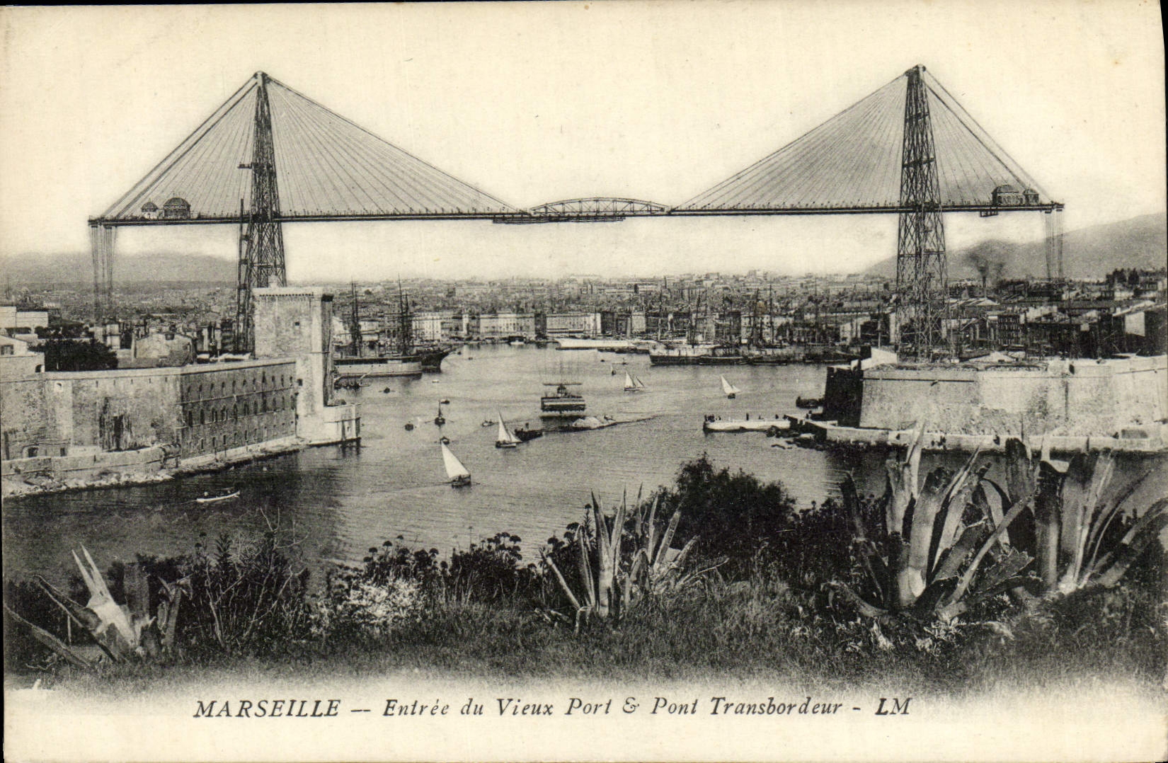 CPA Marseille Entree du Vieux Port Pont Transbordeur