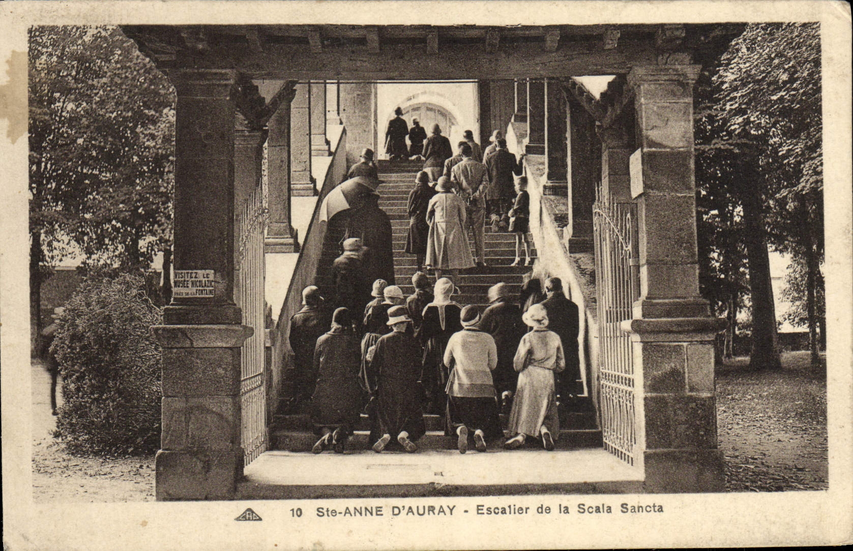 De la VENDIMIA de la POSTAL escalera de Anne D Auray Sainte de los lugares sagrados de Scala