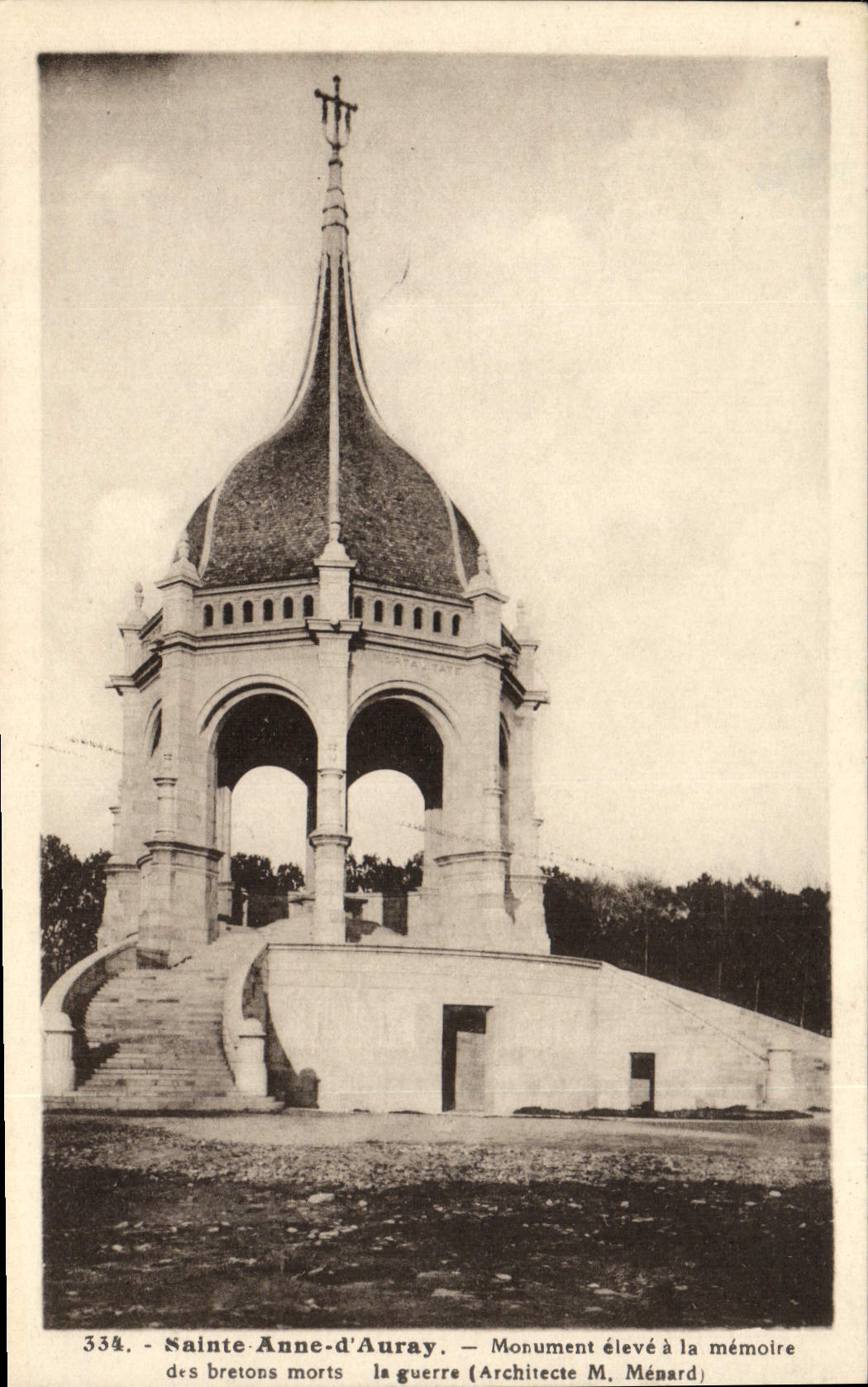 El monumento santo de Auray del d de Anne de la POSTAL de la VENDIMIA con la memoria del bretón murió con la guerra de Militaria
