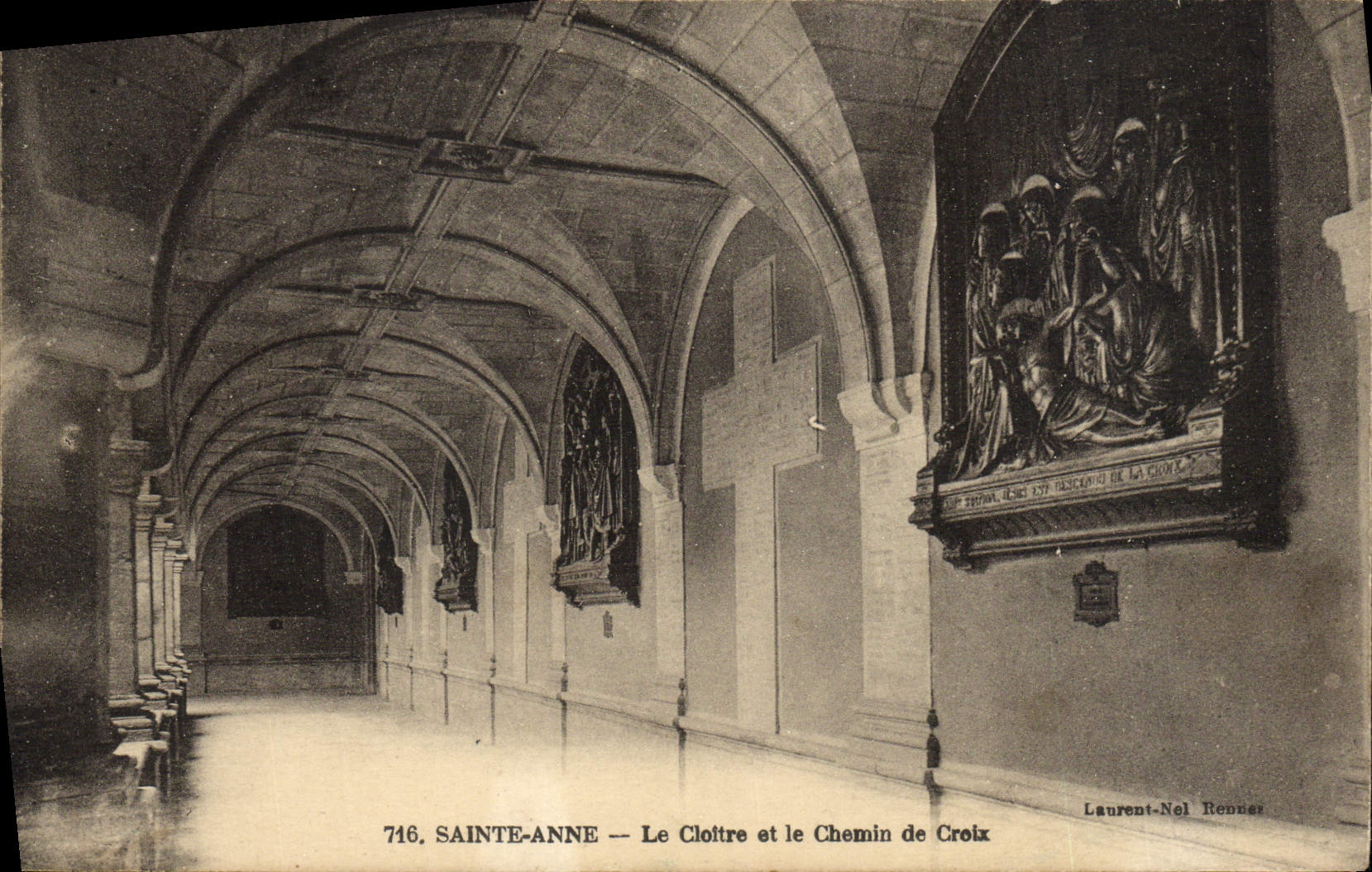 POSTAL Sainte Anne D Auray Clotre y la manera de la VENDIMIA de cruz