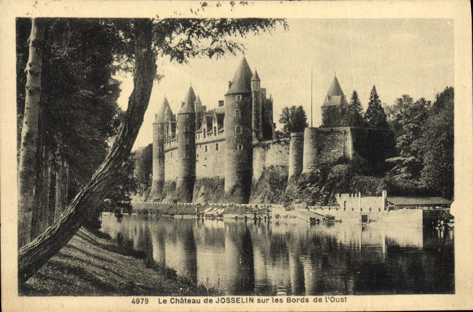 POSTAL Josselin de la VENDIMIA que el castillo en los bordes de expulsa