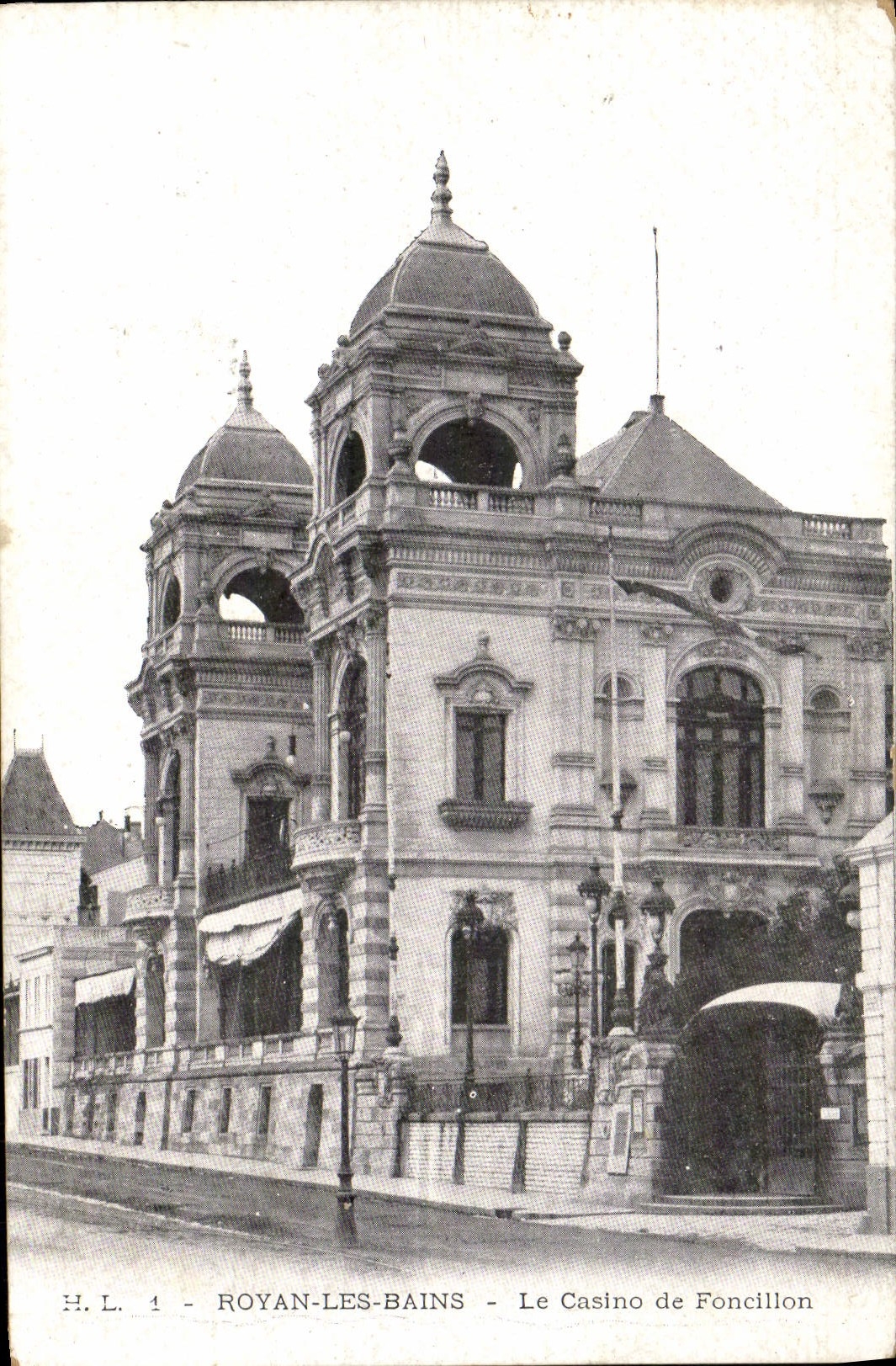 POSTAL Royan de la VENDIMIA les Bains el casino de Foncillon