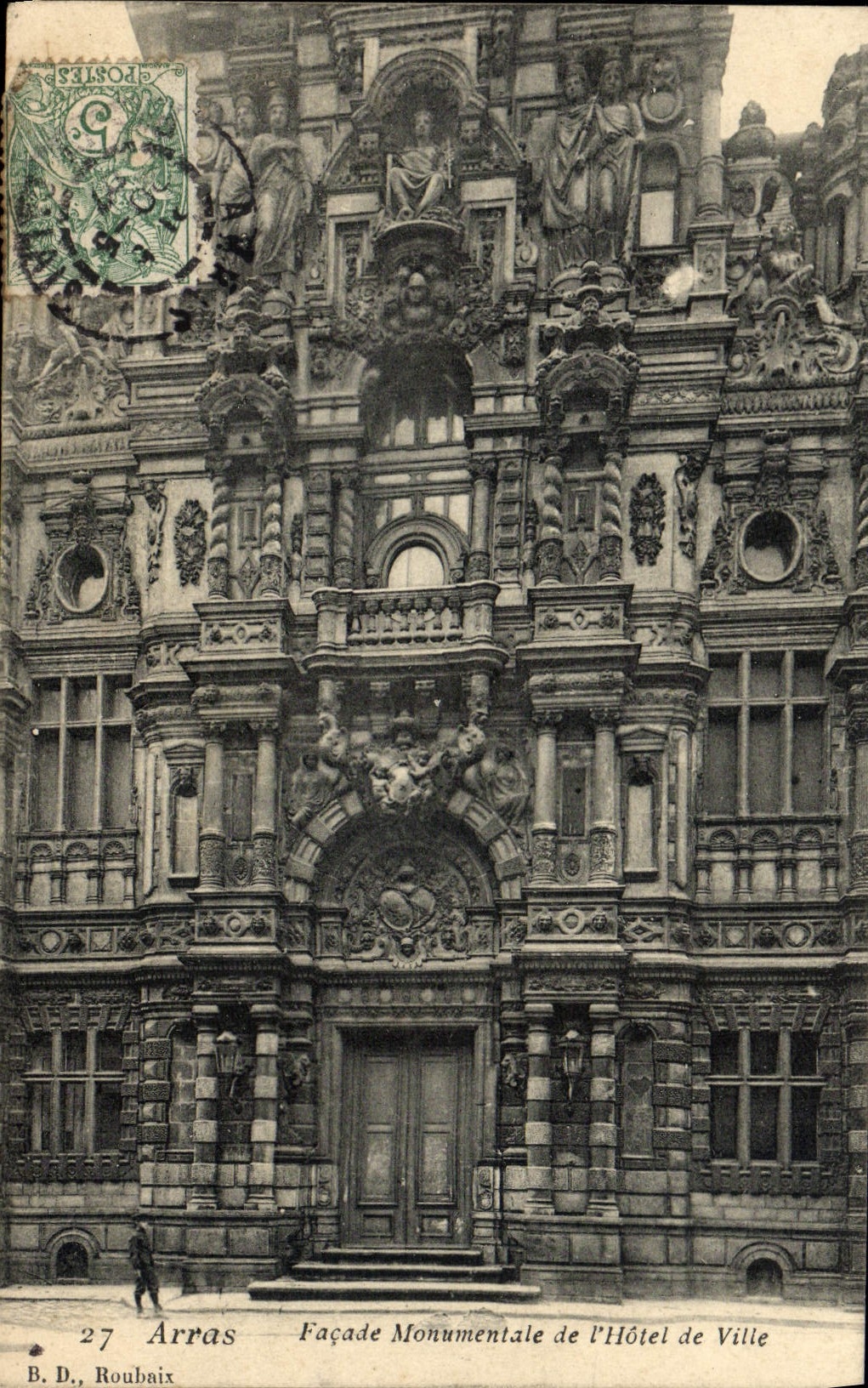 CPA Arras Facade Monumentale de L'Hotel de Ville