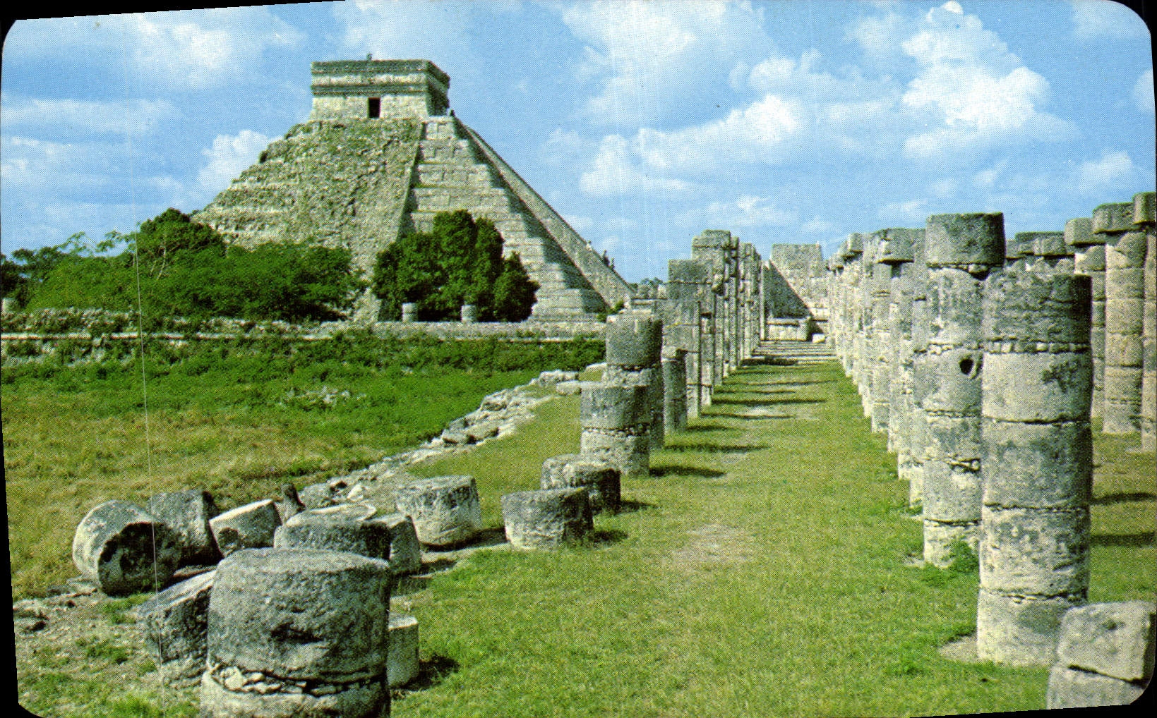 CPM Mexico el Templo de las Mil columnas y el castillo