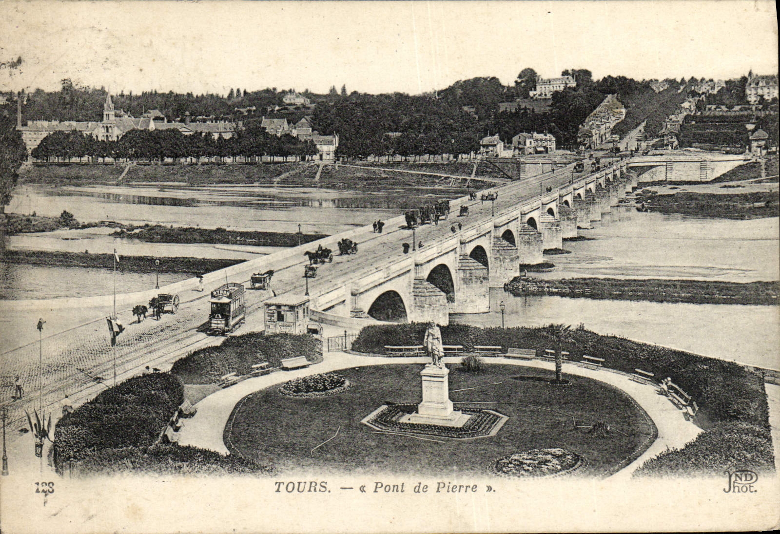 CPA Tours Pont de Pierre