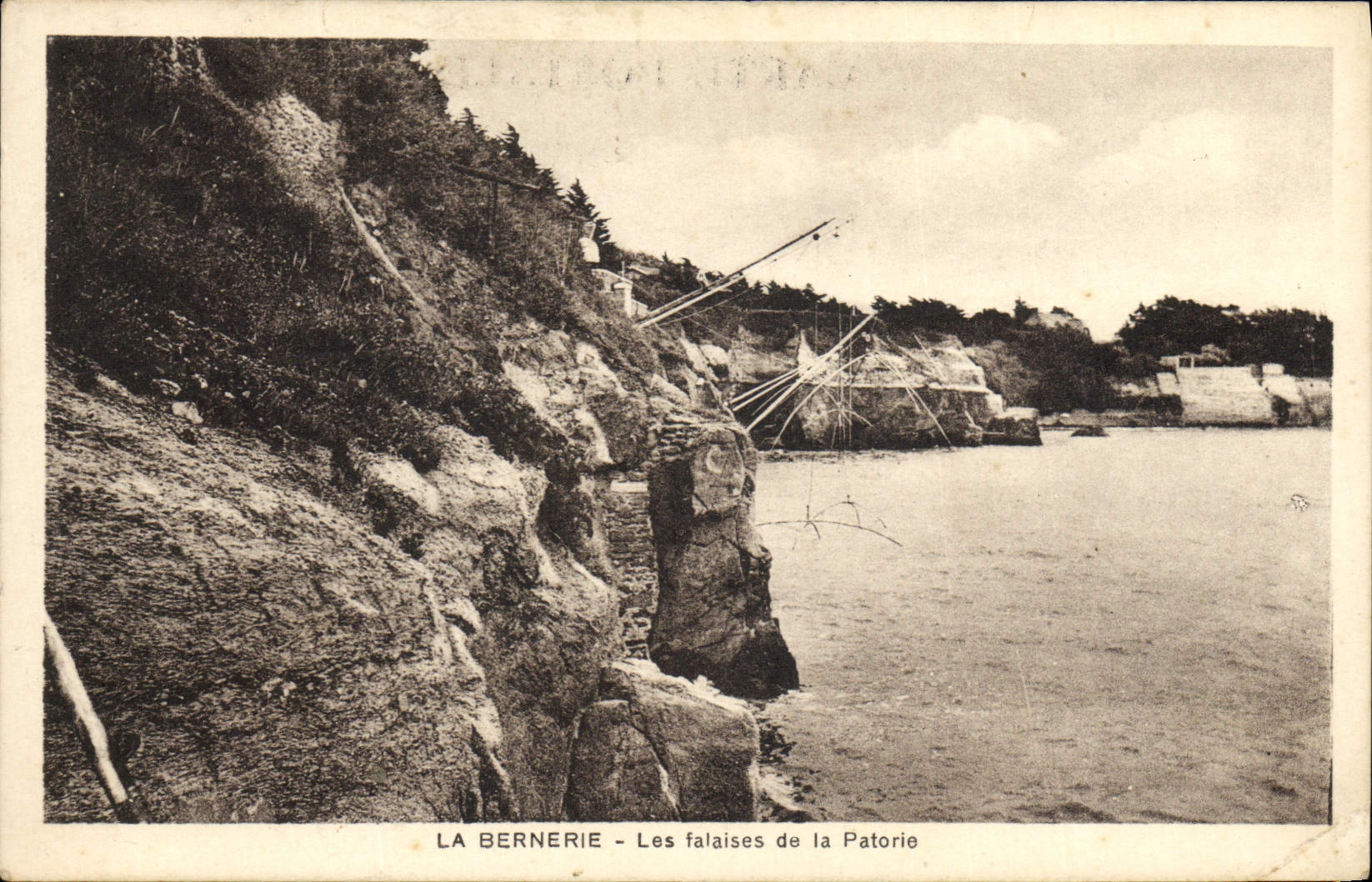 CPA La Bernerie Les Falaises de la Patorie Peche