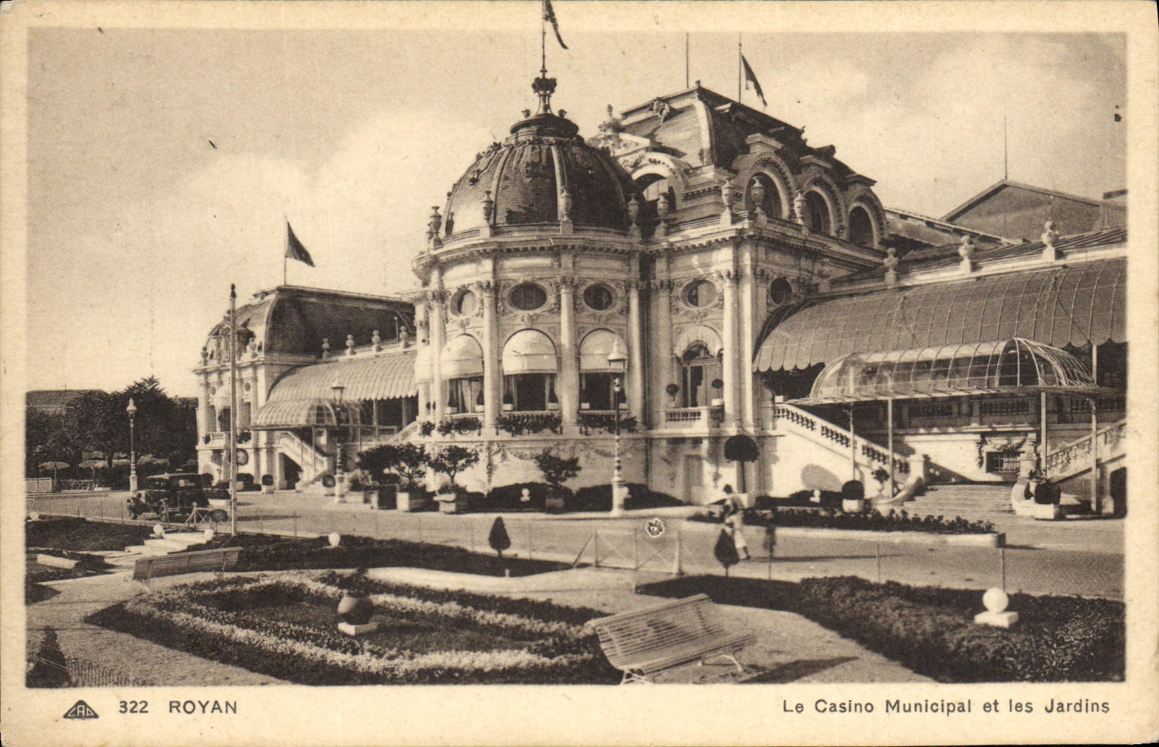 POSTAL Royan de la VENDIMIA el casino y los jardines municipales