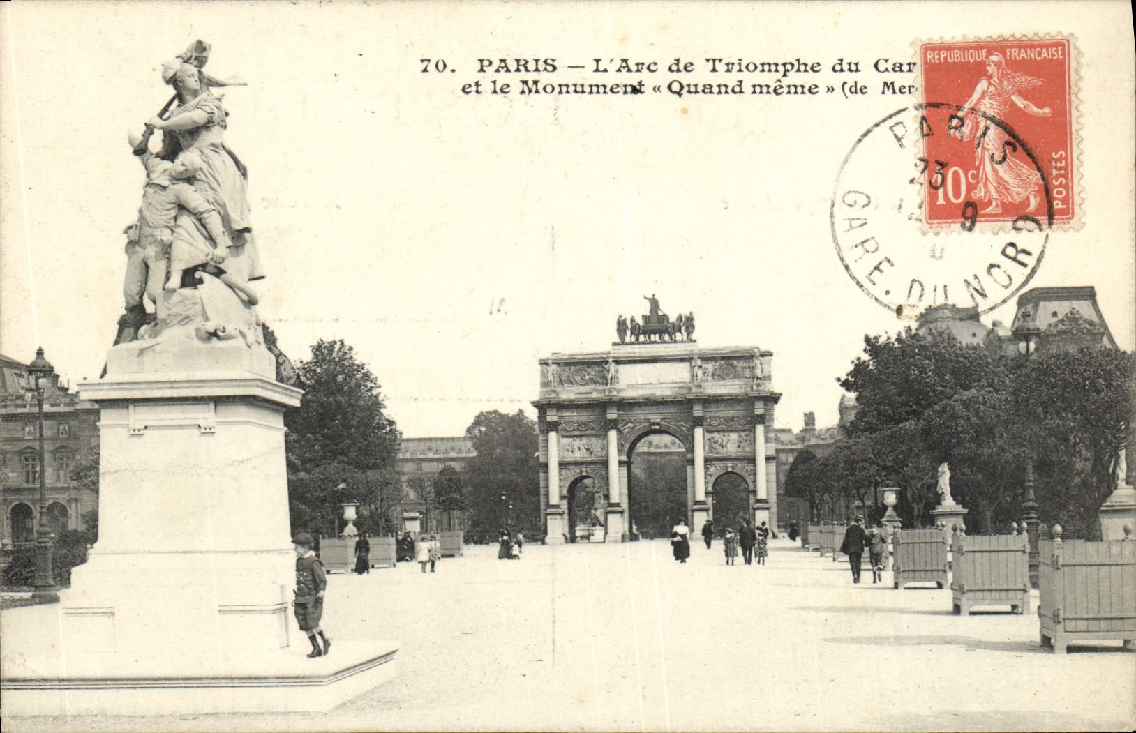 VINTAGE POSTCARD Paris Arc de Triomphe of Because and the Monument of the carousel