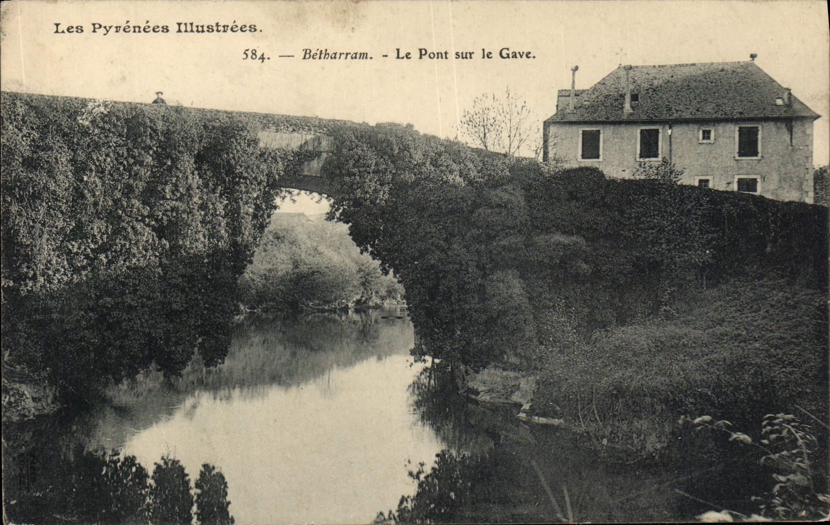 VINTAGE POSTCARD Betharram the Bridge On Gave