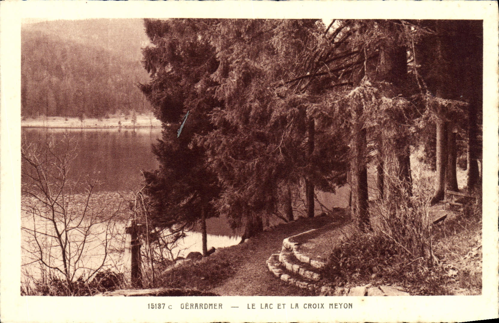 CPA Gerardmer Le Lac Et La Croix Meyon