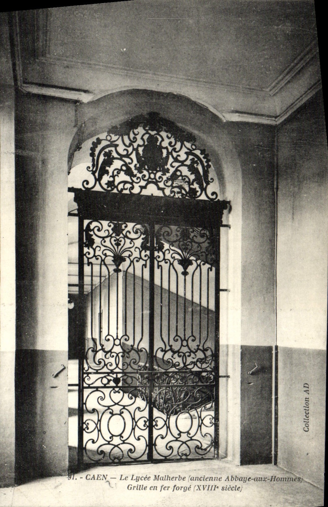 VINTAGE POSTCARD Caen the College Malherbe Ancienne Abbey with the Men Roasts out of wrought iron