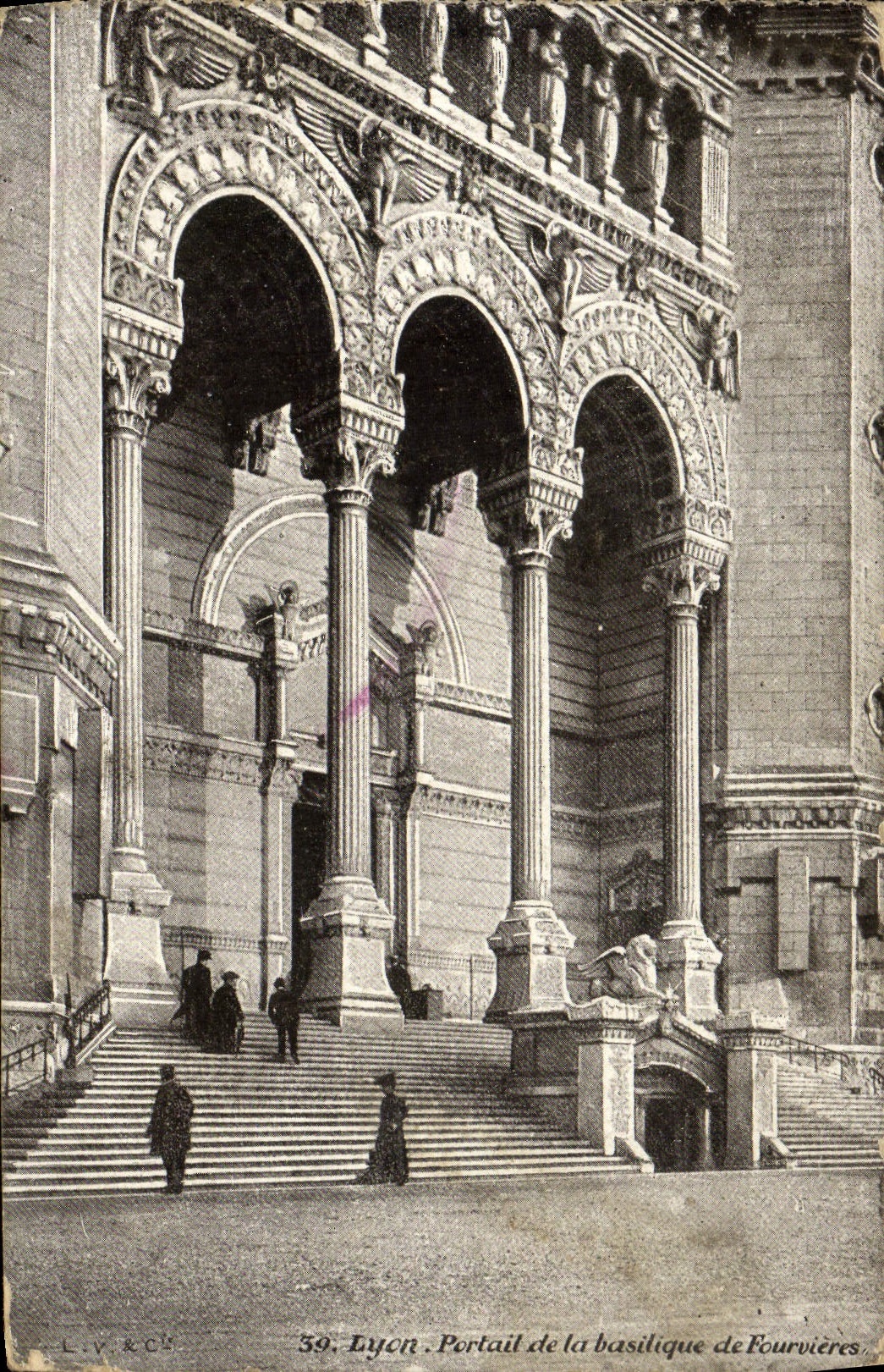 VINTAGE POSTCARD Lyon Gate of the basilica of Fourvieres