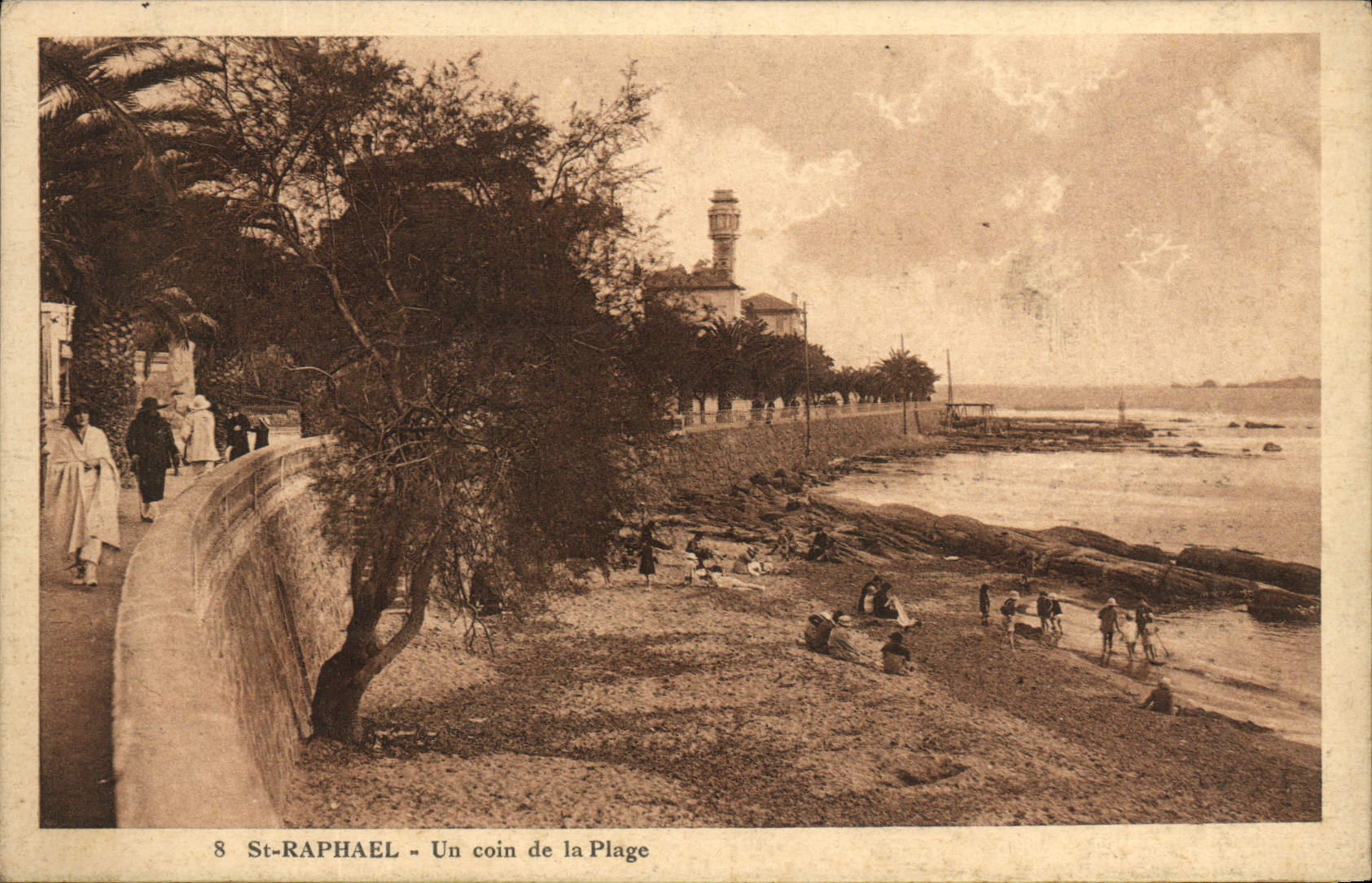 CPA St Raphael Un Coin de La Plage