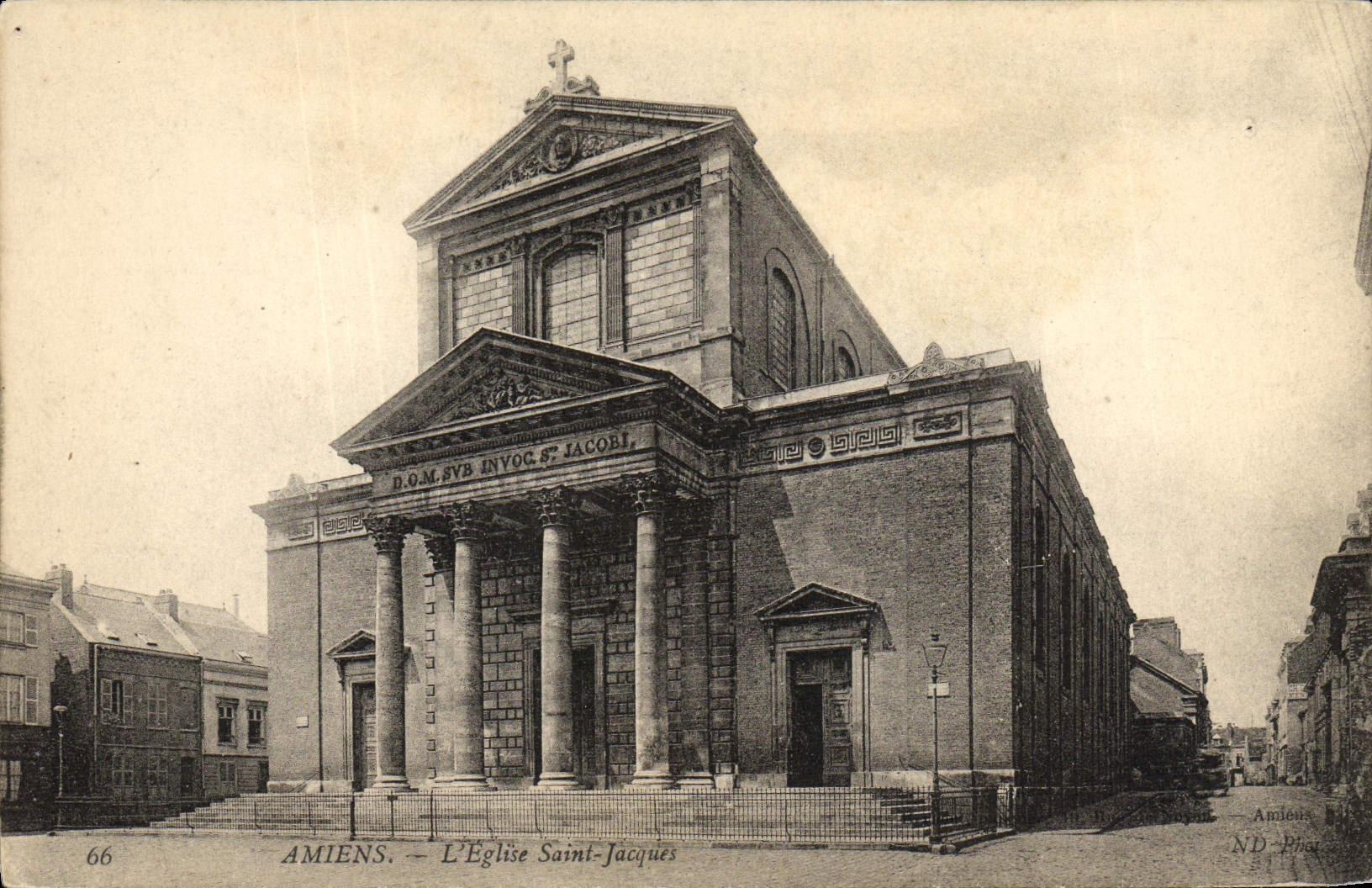 CPA Amiens L'Eglise Saint Jacques