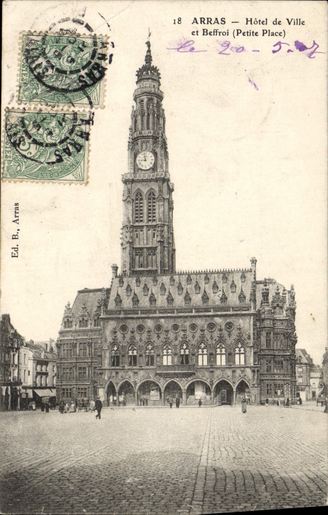 CPA Arras Hotel de Ville et Beffroi