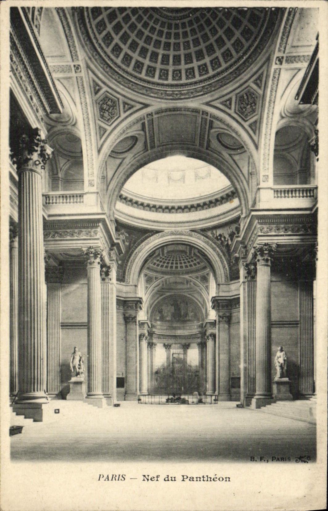 Cubo de París de la POSTAL de la VENDIMIA del panteón