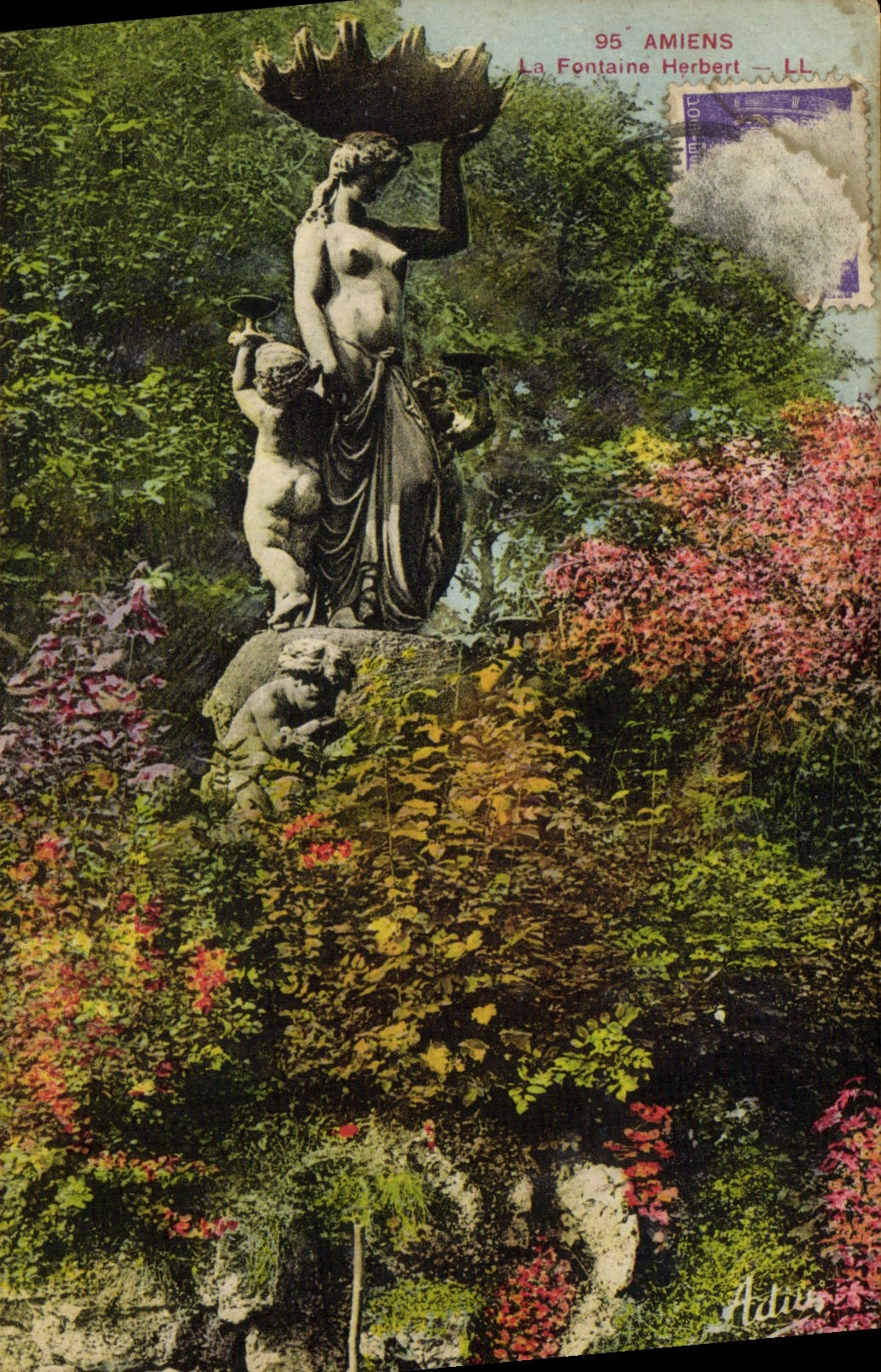 VINTAGE POSTCARD Amiens the Herbert Fountain