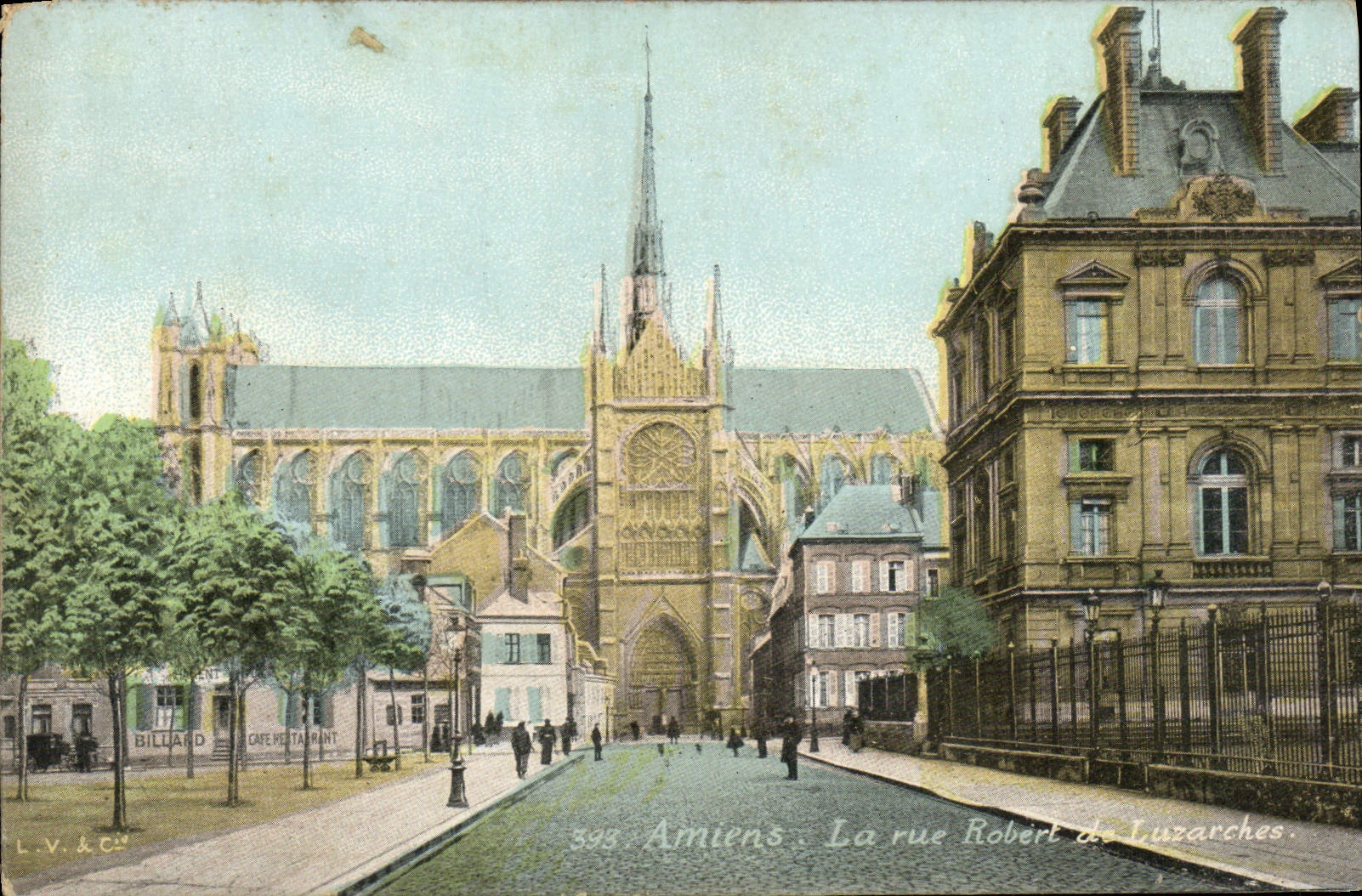 CPA Amiens La Rue Robert de Luzarches