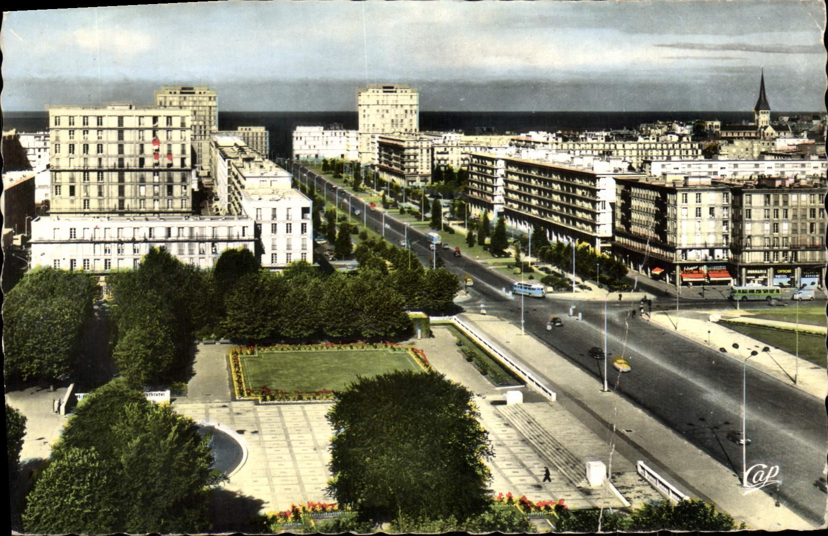 POSTAL MODERNA avenida de Le Havre el natural del Champs Elysées de Le Havre