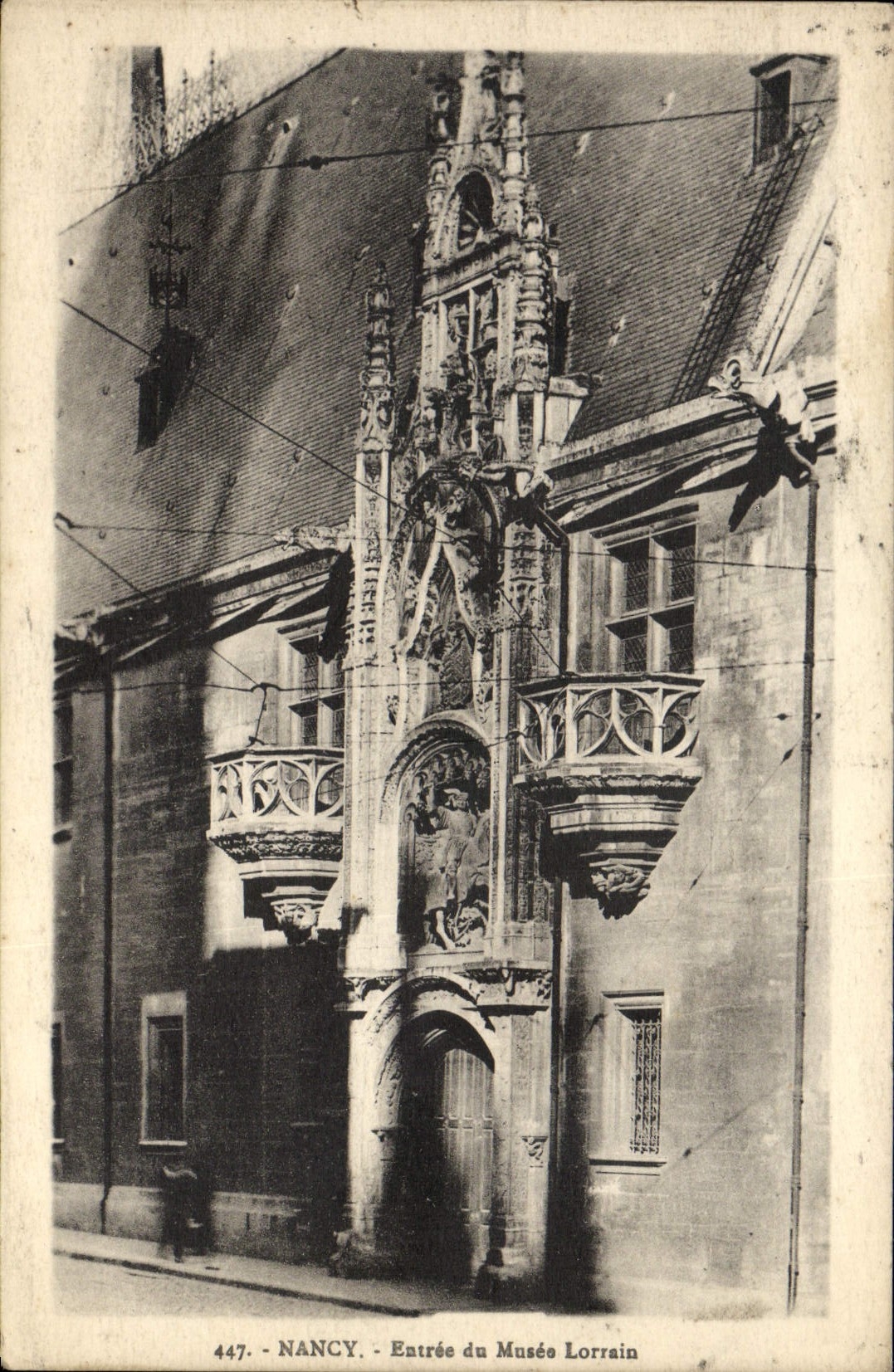 CPA Nancy Entree Du Musee Lorrain