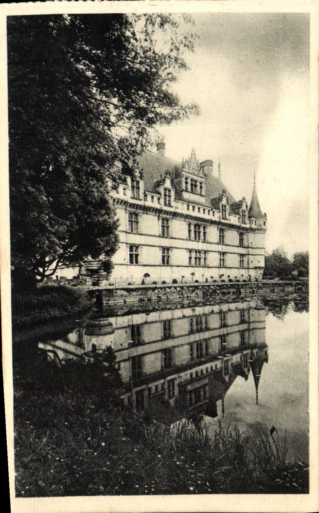 CPA Chateau D'Azay Le Rideau Facade Sud