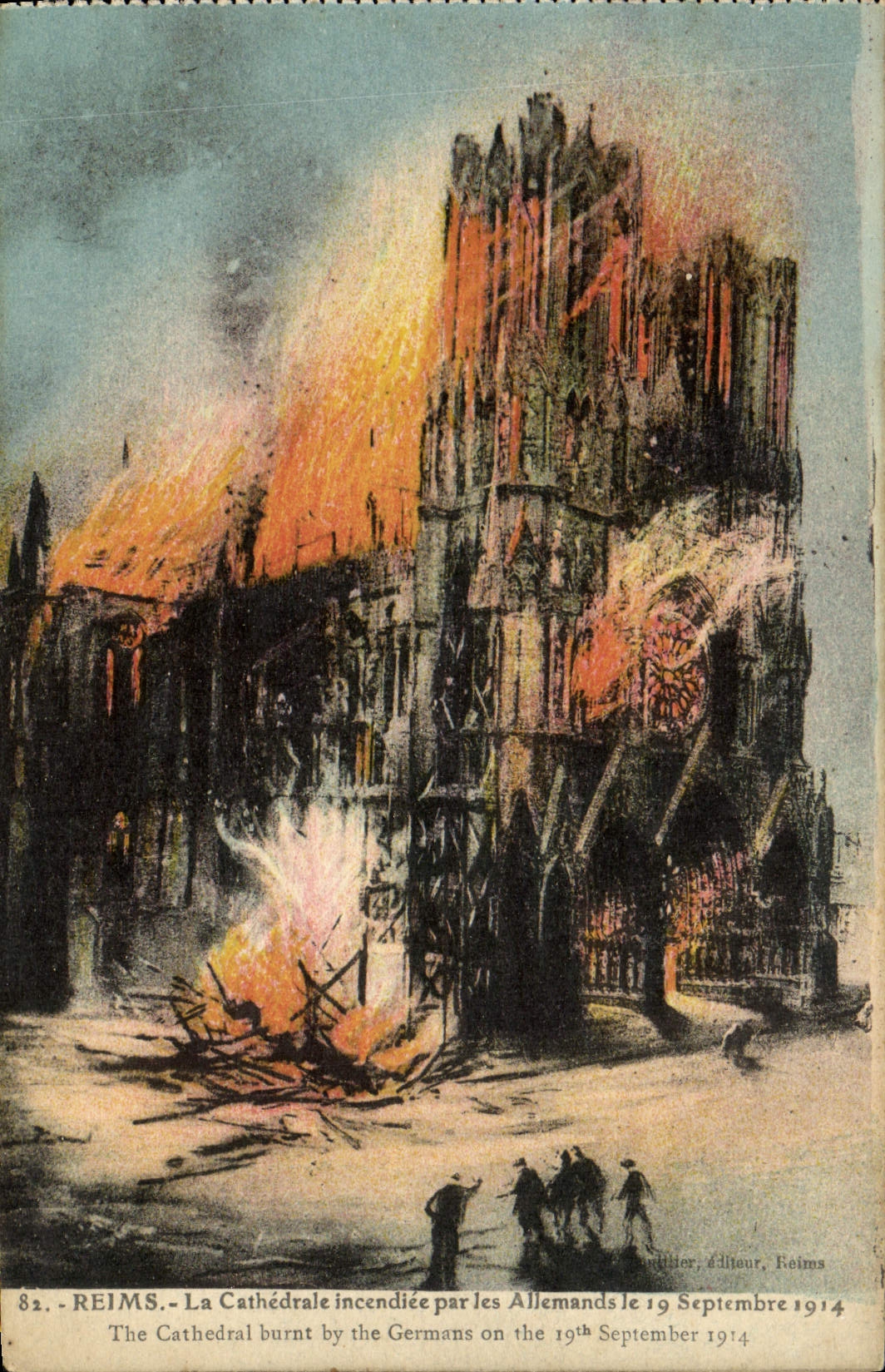 CPA Reims La Cathedrale Incendiee Par Les Allemands Militaria
