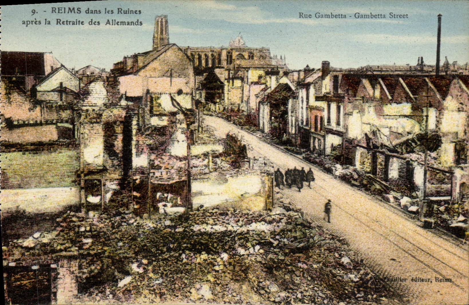 CPA Reims Dans Les Ruines Apres La Retraite Des Allemandes Rue Gambetta Militaria