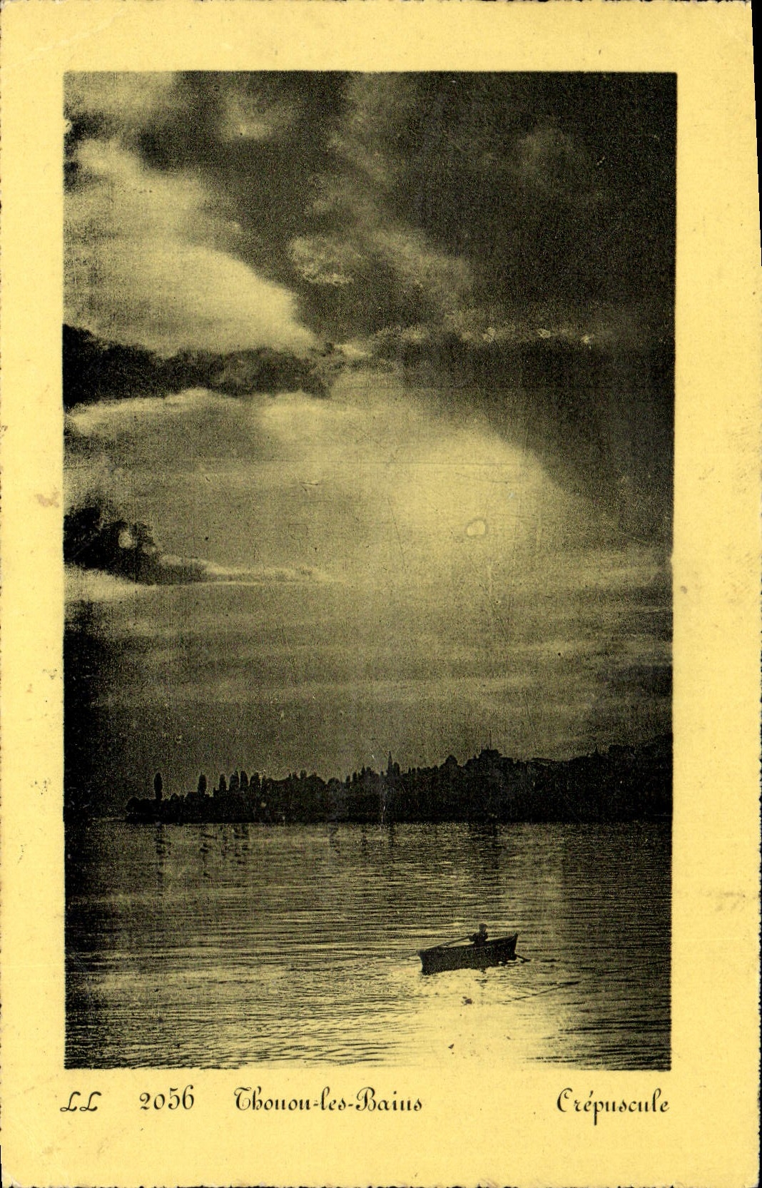 VINTAGE POSTCARD Thonon Les Bains Twilight
