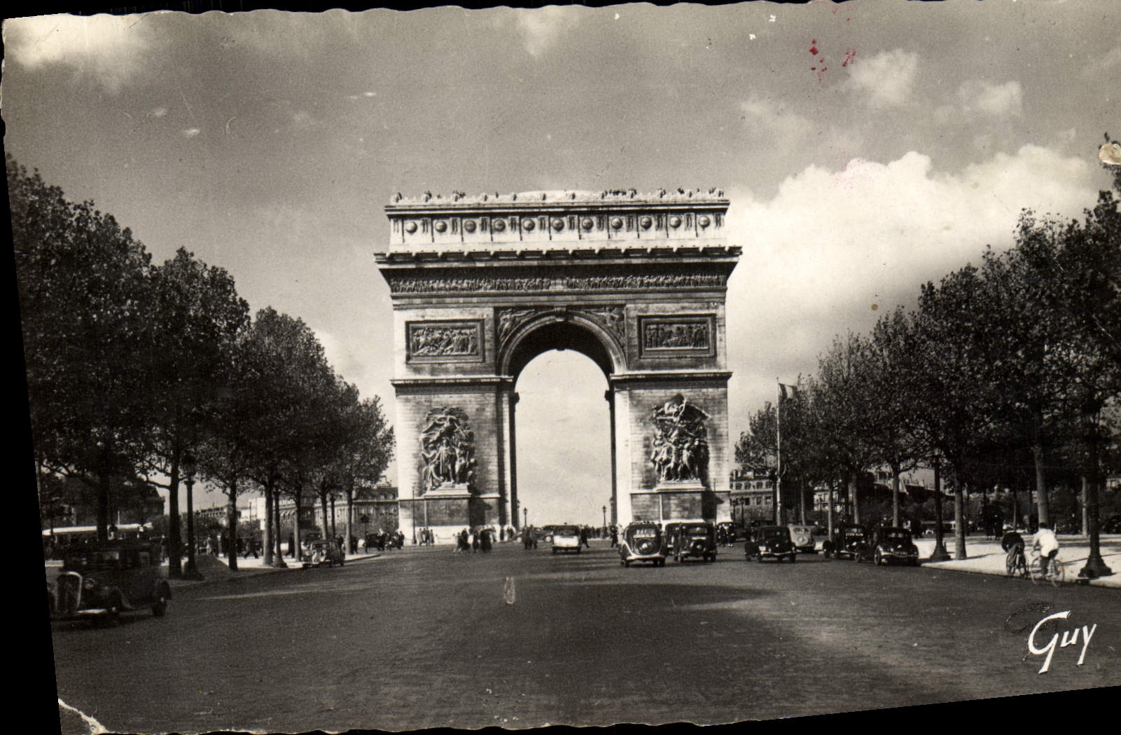 CPM Paris Et Ses Merveilles Avenue Des Champs Elysees Et Arc De Triomphe De l'Etoile