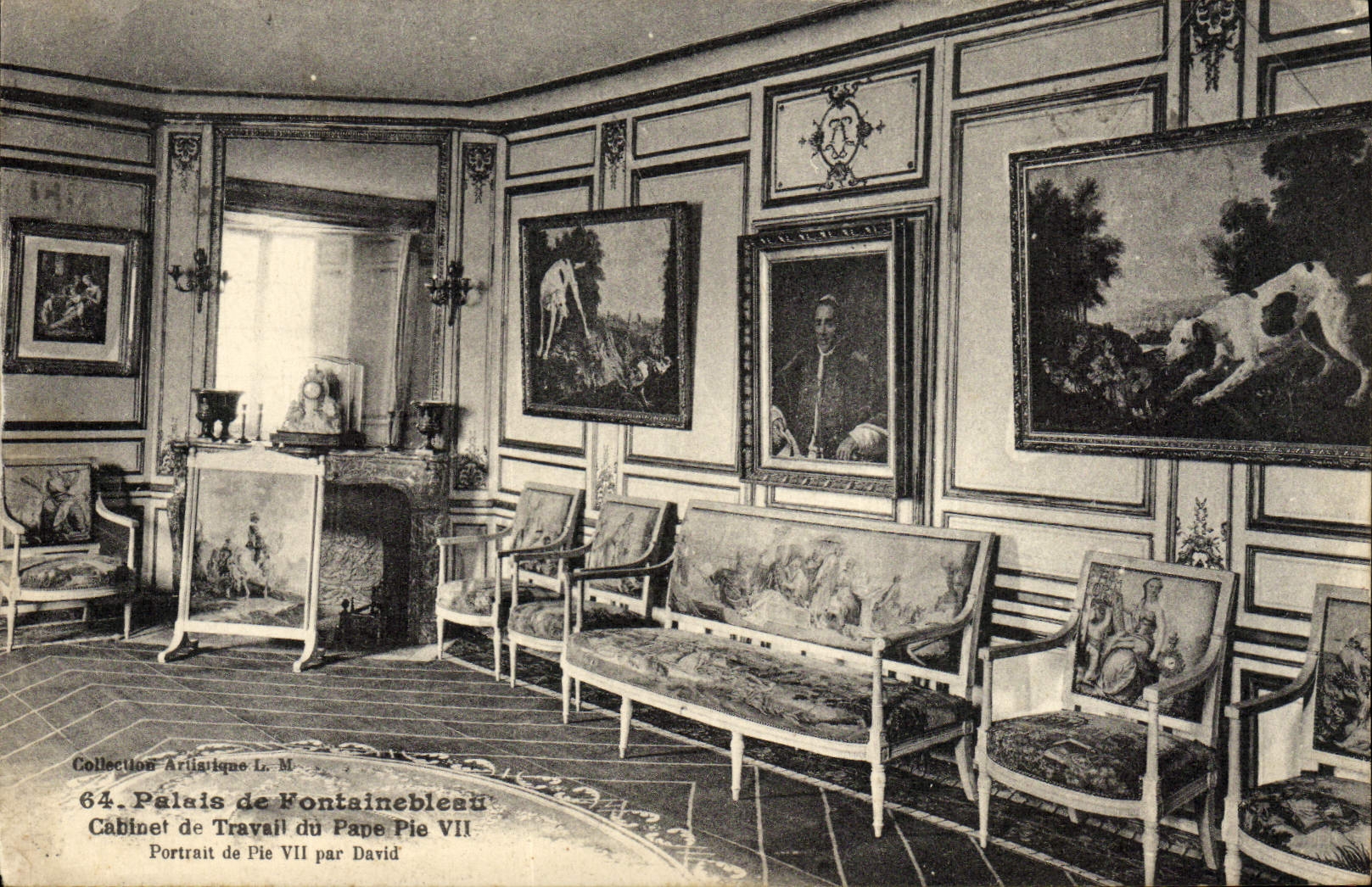 VINTAGE POSTCARD the palate of Fontainebleau Study of the Black and white pope VII