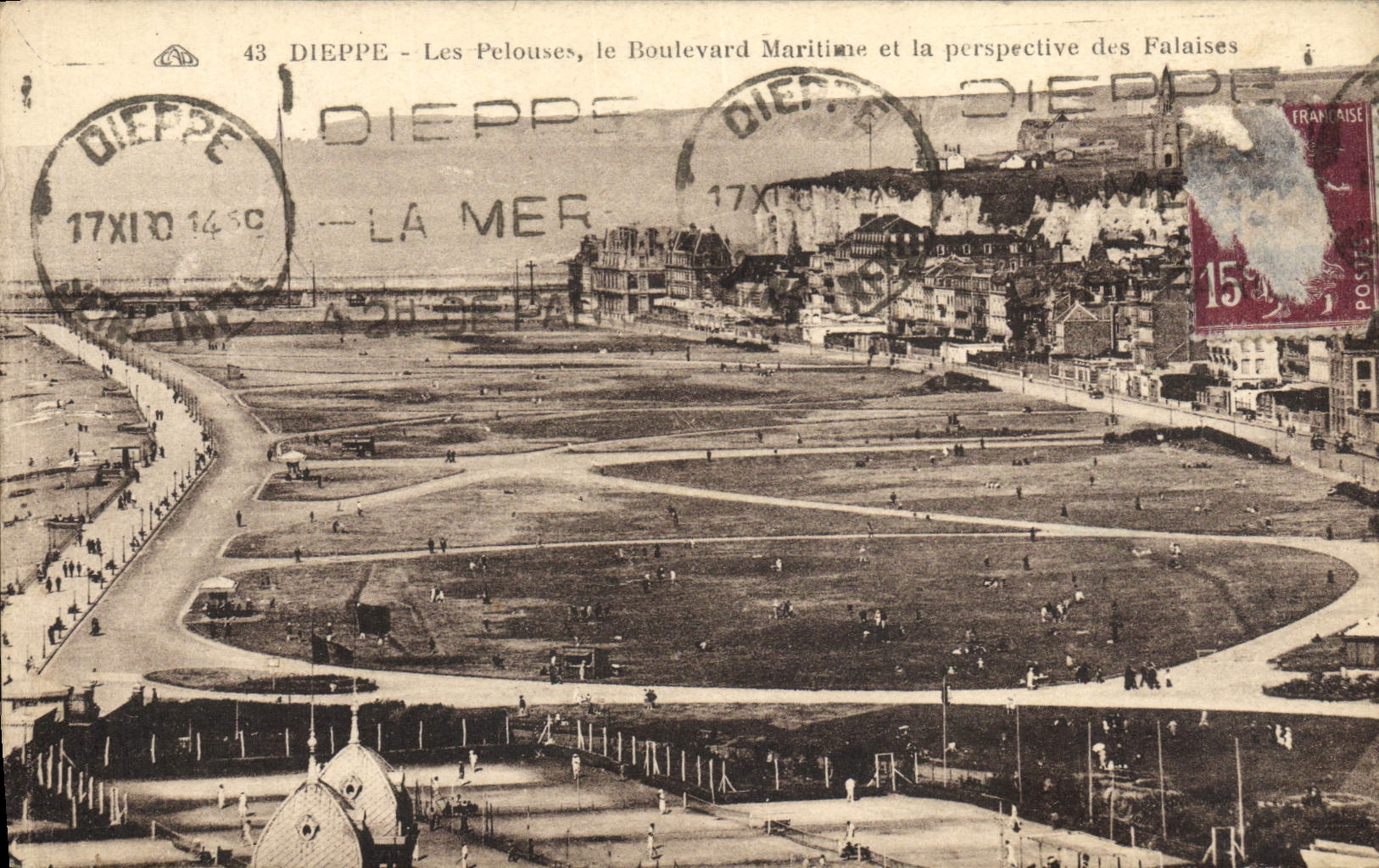 Céspedes de Dieppe de la POSTAL de la VENDIMIA el bulevar marítimo y la vista del tenis de los acantilados