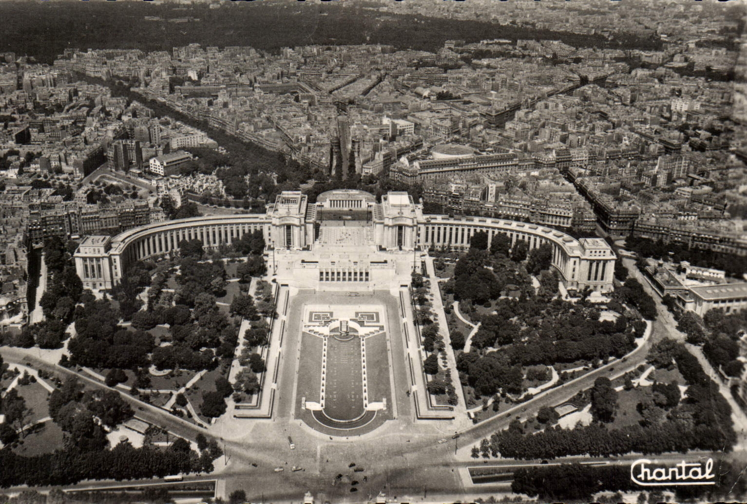 CPM Paris Vue Panoramique Vers le Palais de Chaillot