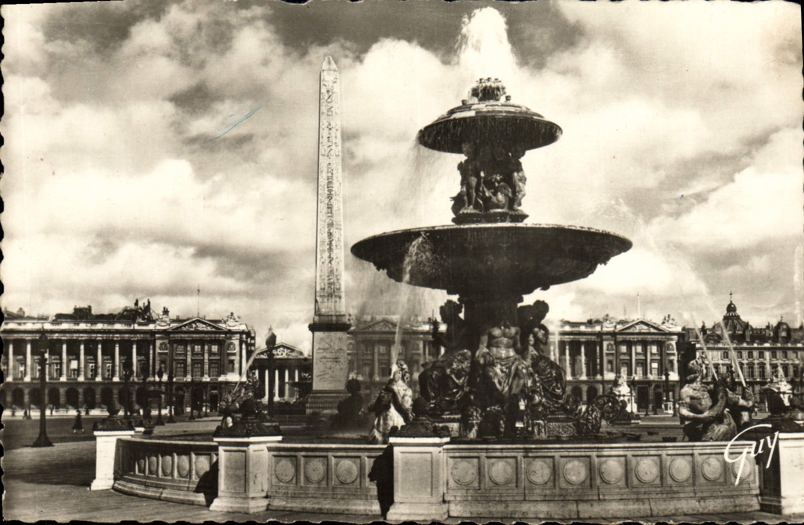 VINTAGE POSTCARD Paris And Its Wonders Place Harmony Obelisk