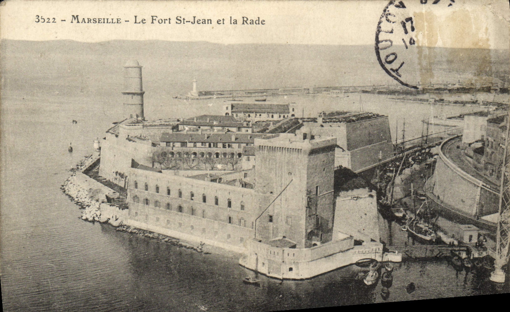 CPA Marseille Le fort St Jean et la Rade