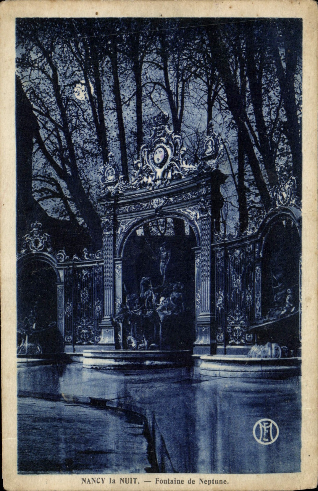 CPA Nancy La Nuit Fontaine de Neptune