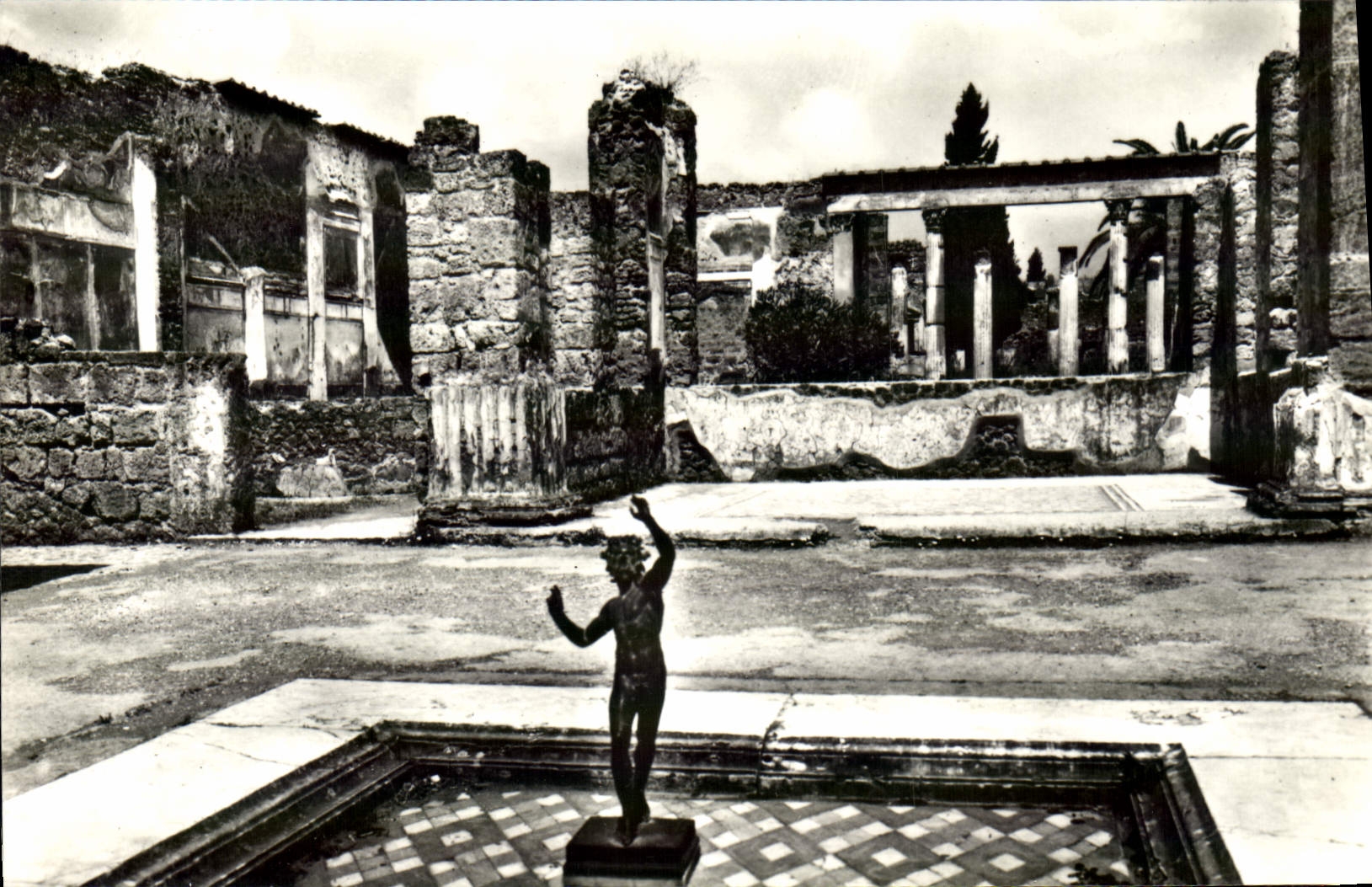 POSTAL MODERNA Pompeya puso a del Fauno