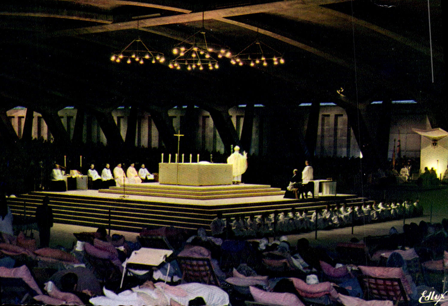 CPM Lourdes Basilique Souterraine St Pie X