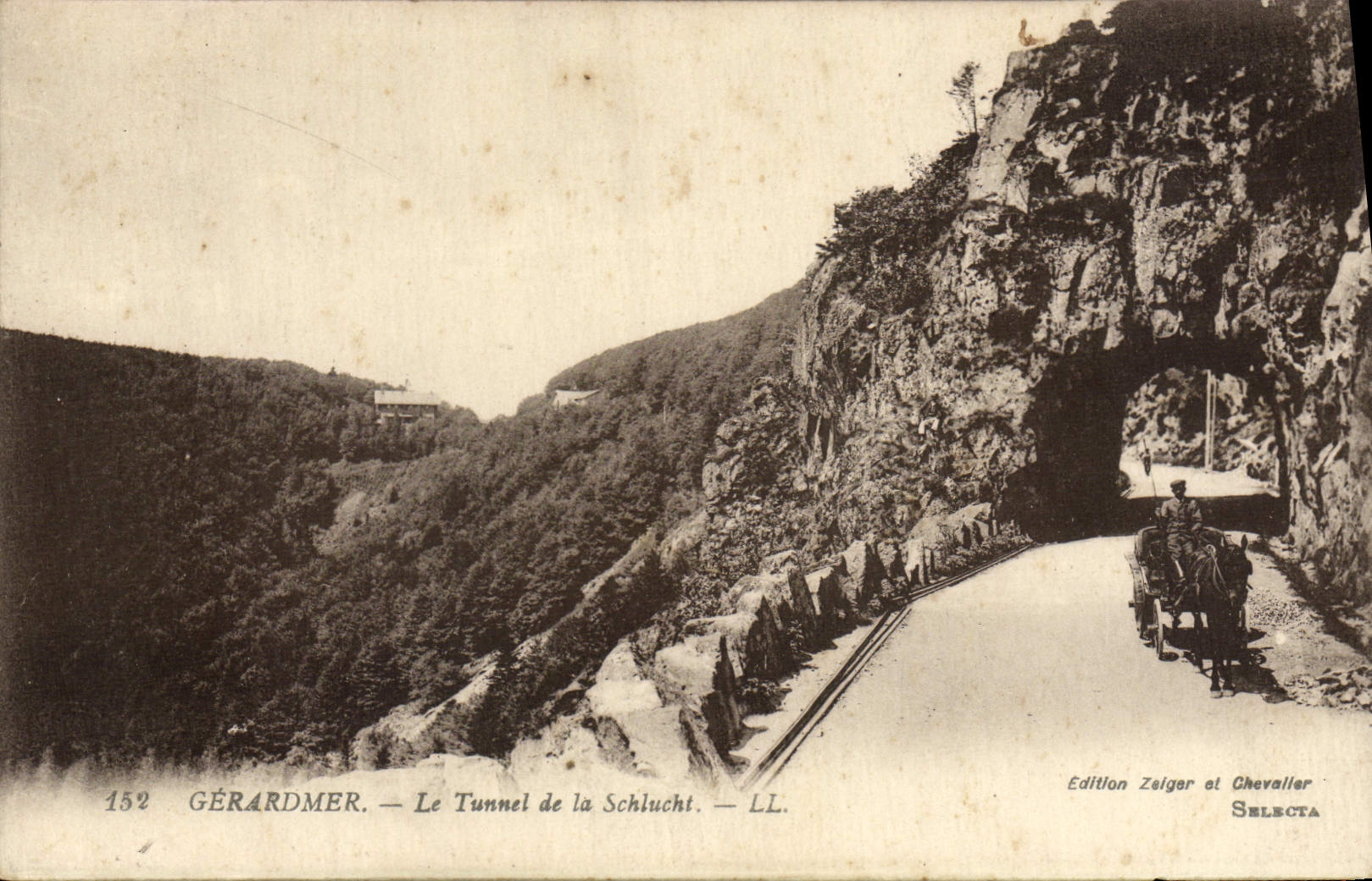 VINTAGE POSTCARD Gerardmer the Tunnel of Schlucht