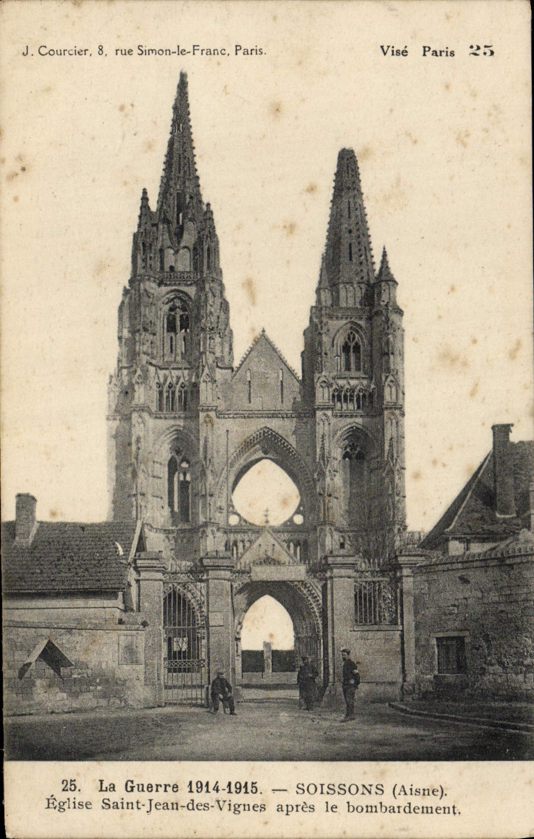 CPA Soissons Eglise Saint Jean des Vignes Apres le Bombardement Militaria