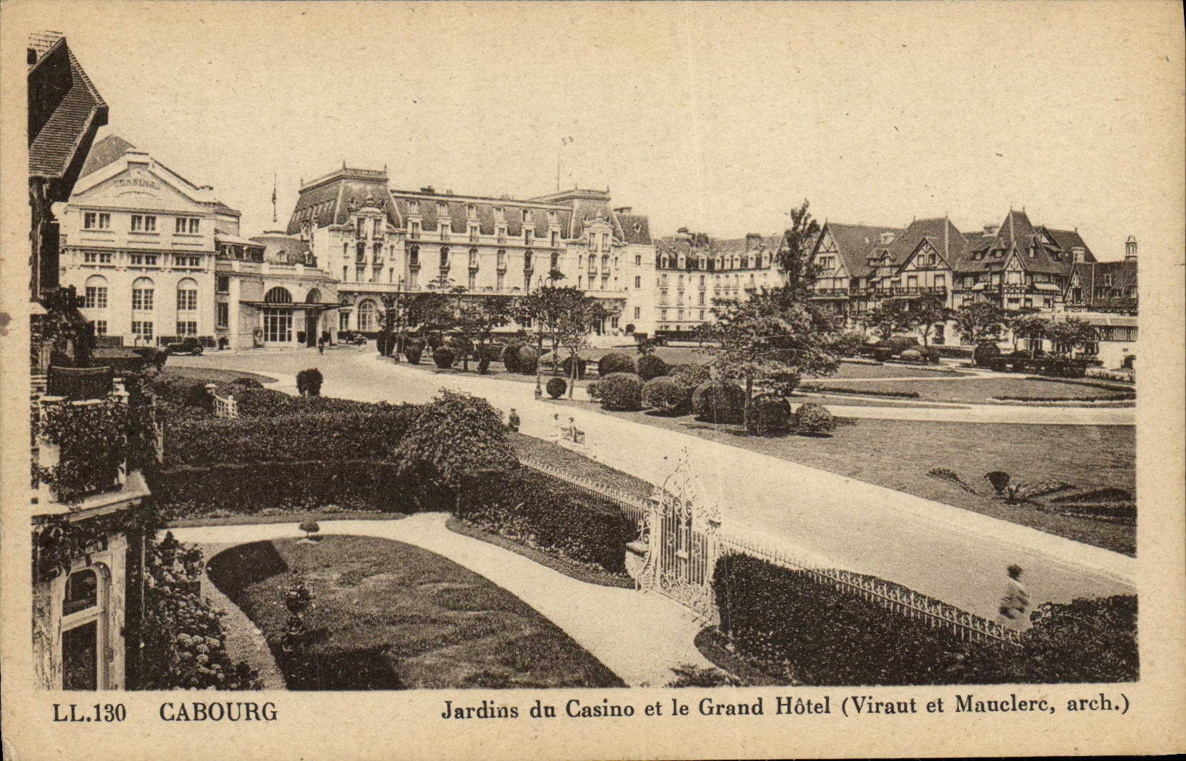 Jardines de la POSTAL de la VENDIMIA del casino y del hotel grande