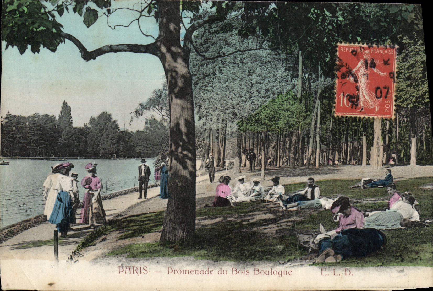 VINTAGE POSTCARD Paris Walk of Boulogne Wood