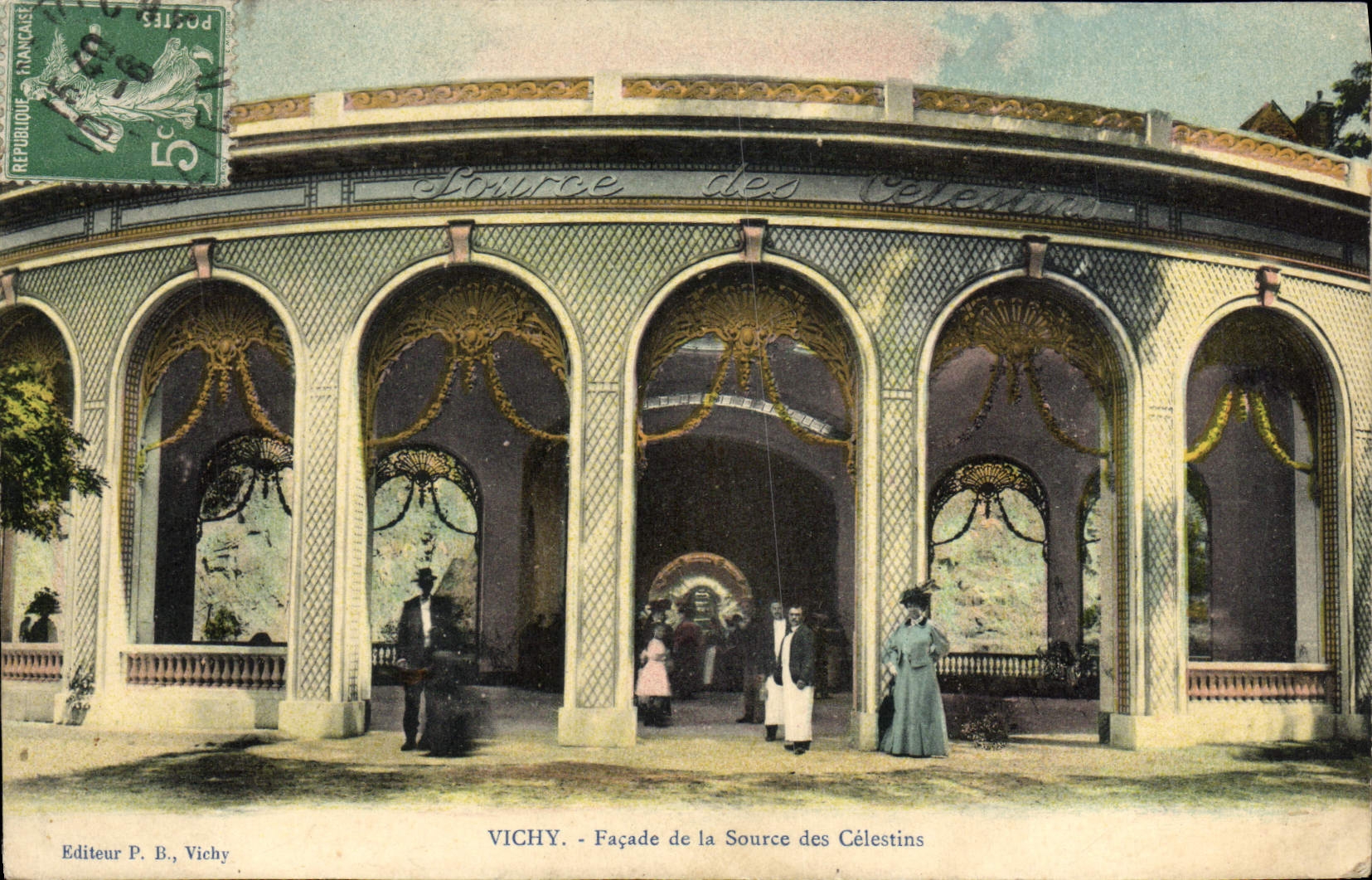 CPA Vichy Facade De La Source Des Celestins