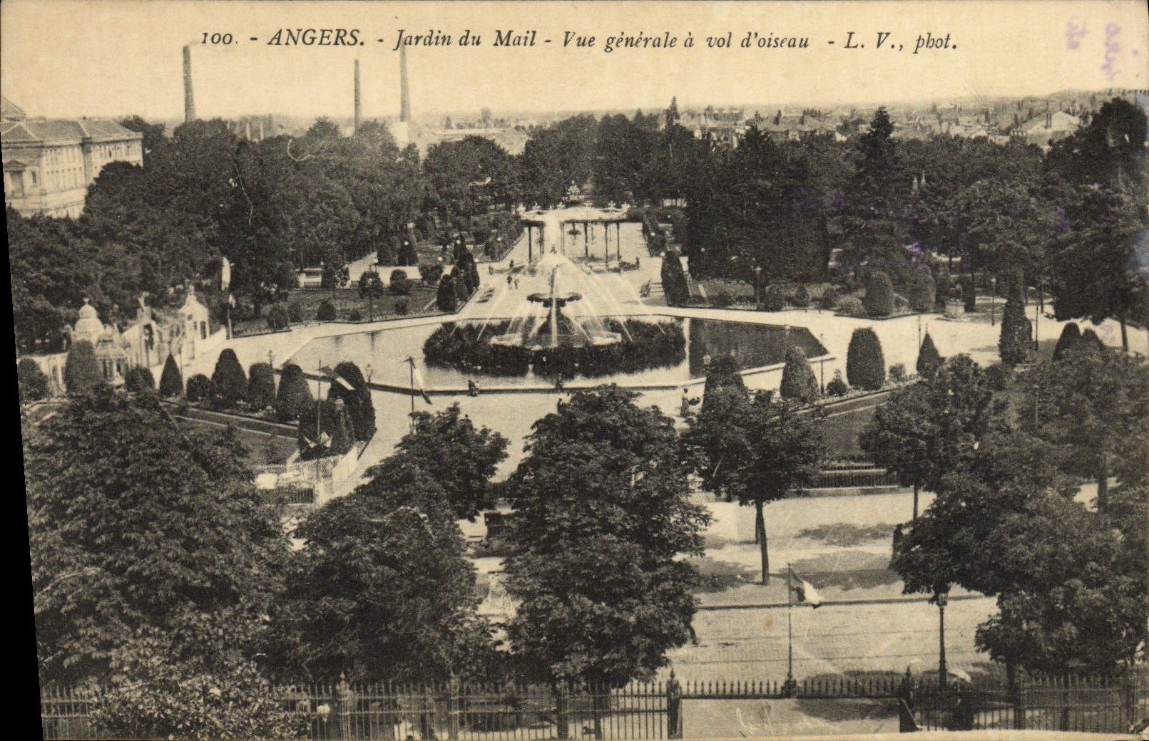CPA Angers Jardin Du Mail Vue Generale A Vol D'Oisrau