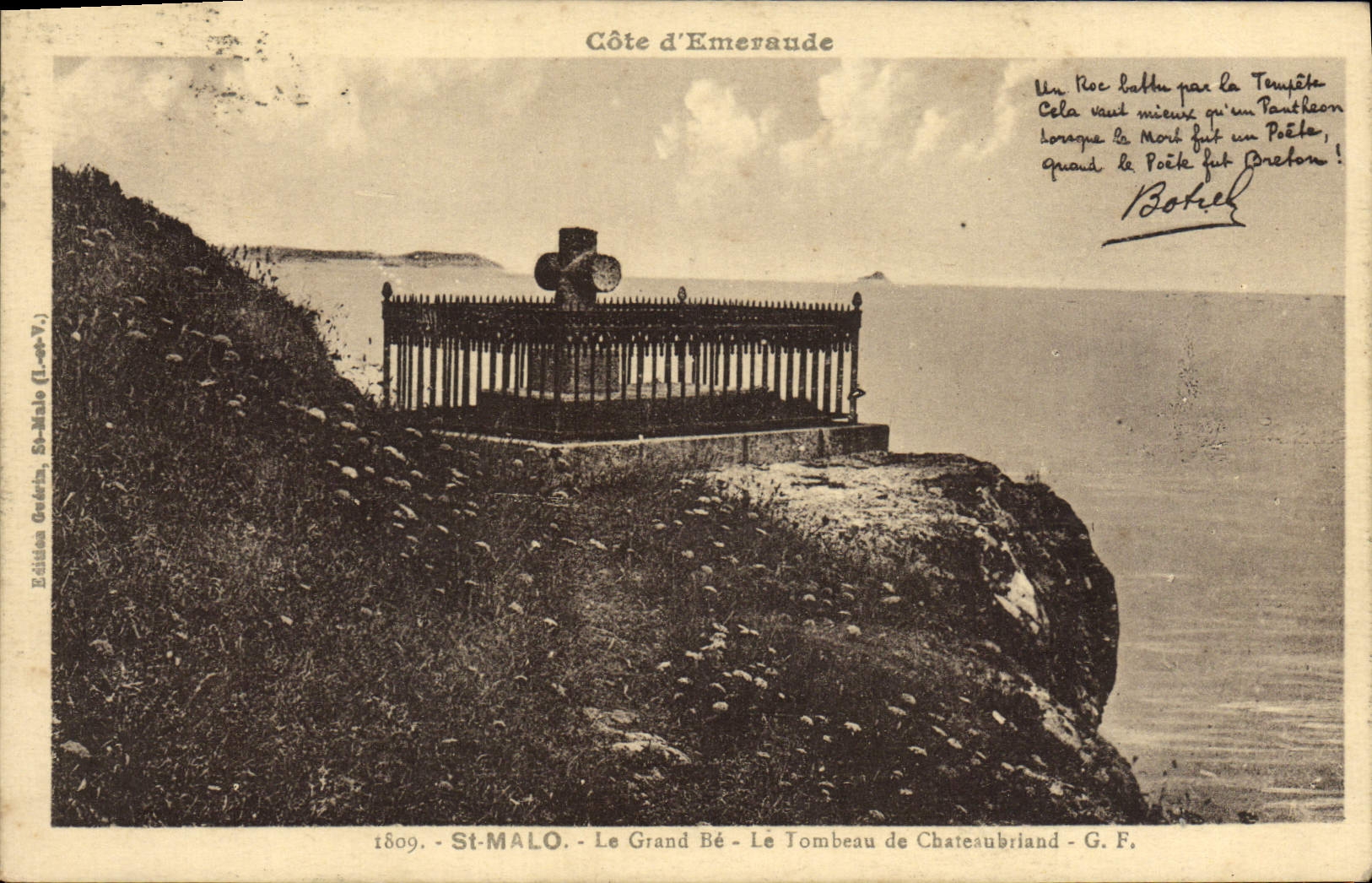 VINTAGE POSTCARD Emerald Dimension St Malo Large Be the Tomb Of Chateaubriant