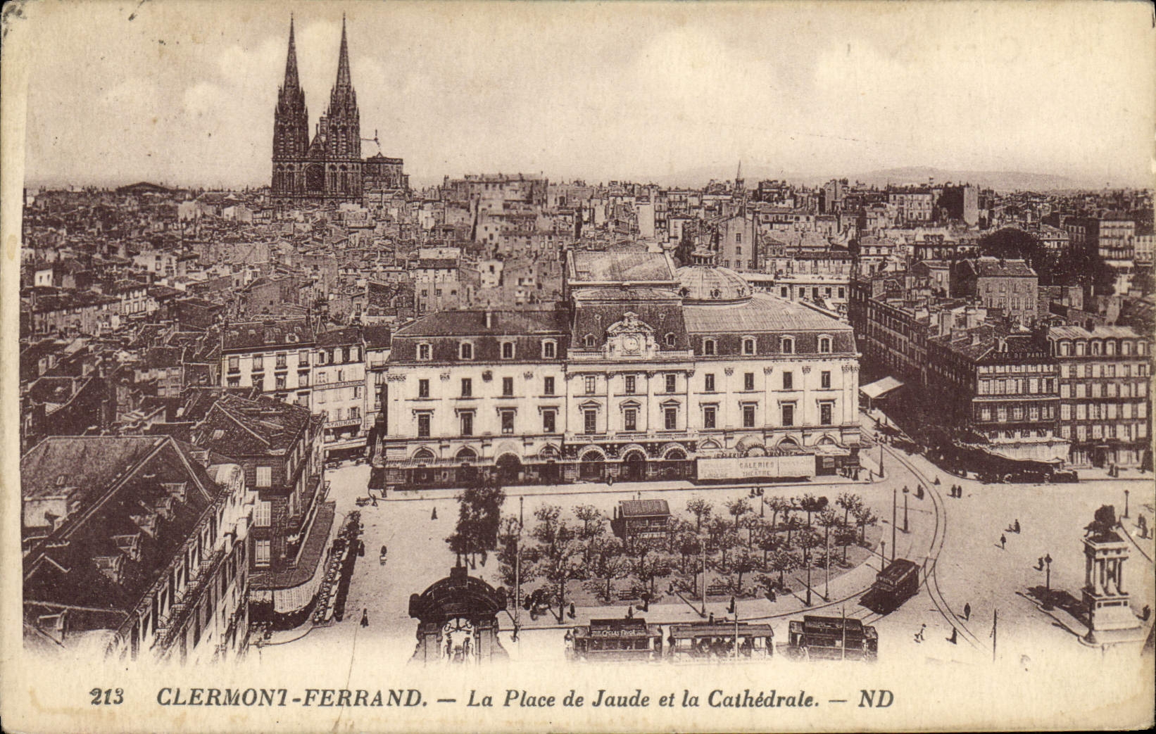 POSTAL Clermont-Ferrand de la VENDIMIA el lugar de Jude y de la catedral
