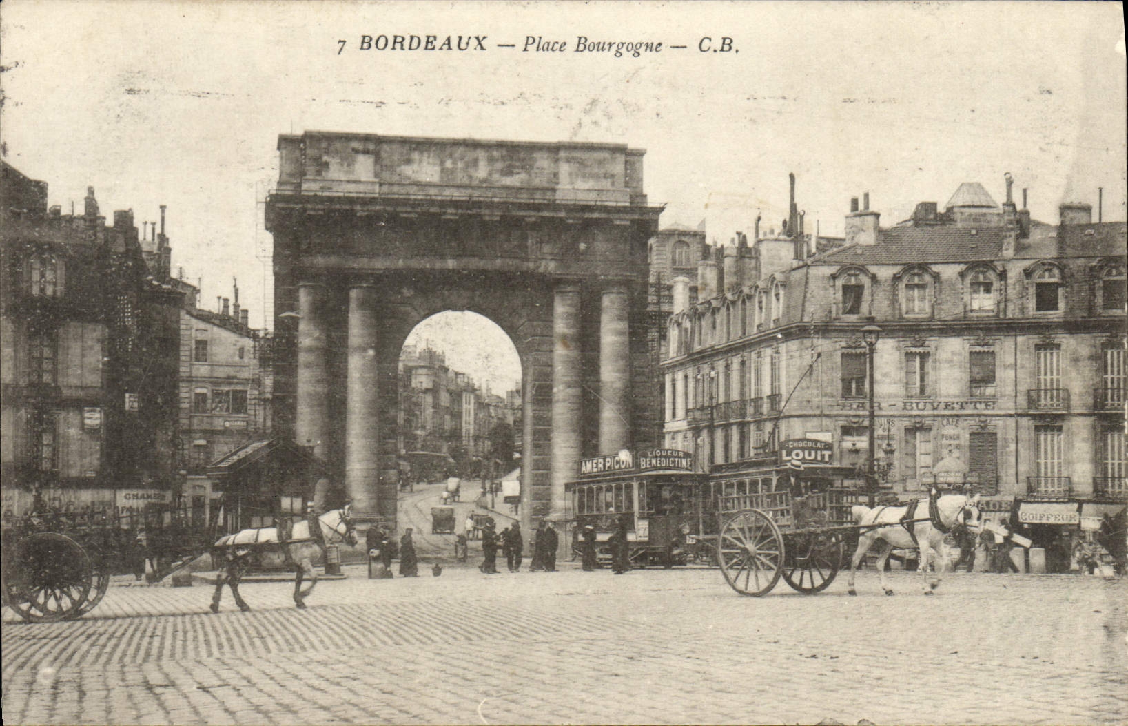 Burdeos de la POSTAL de la VENDIMIA coloca los caballos de Borgoña Attelage