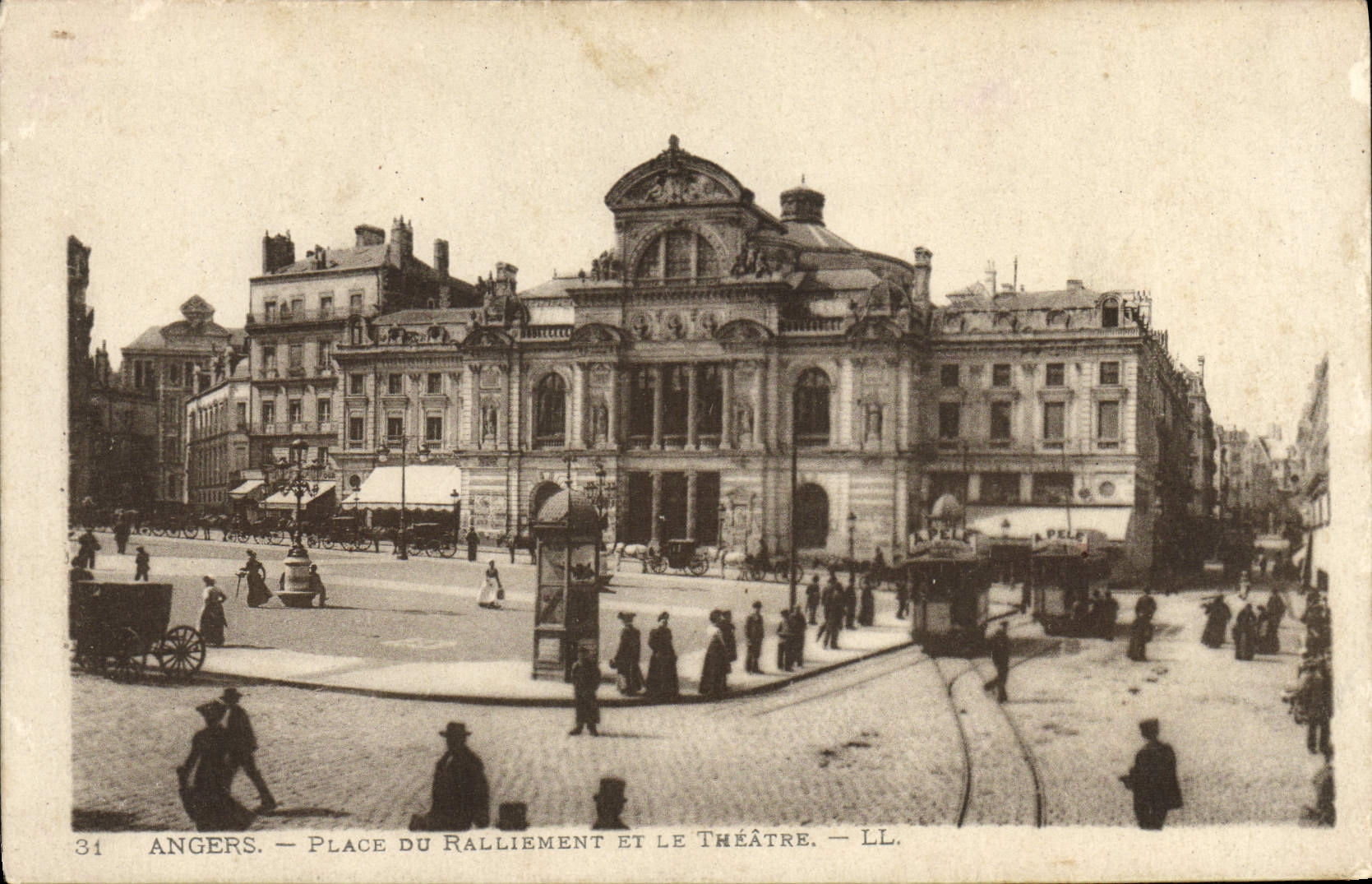 CPA Angers Place Du Ralliement Et Le Theatre