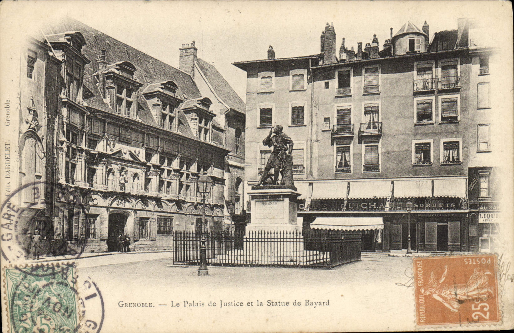 CPA Grenoble Le Palais De Justice Et La Statue De Bayard