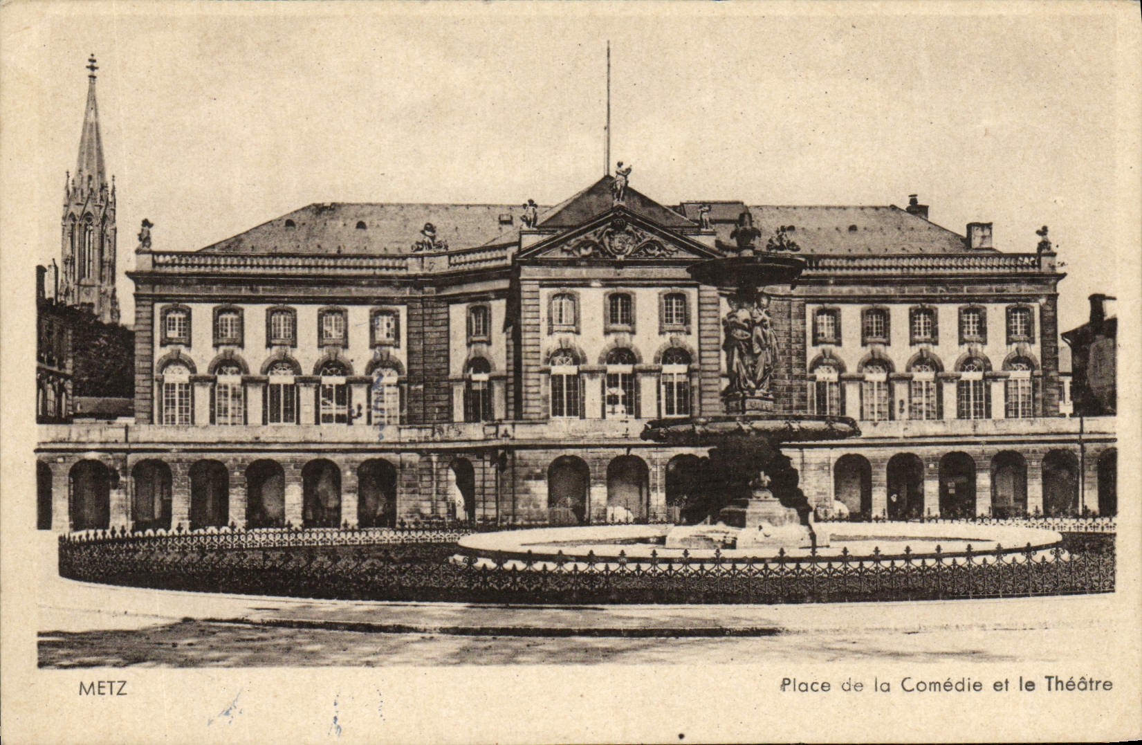 CPA Metz Place De La Comedie Et Le Theatre
